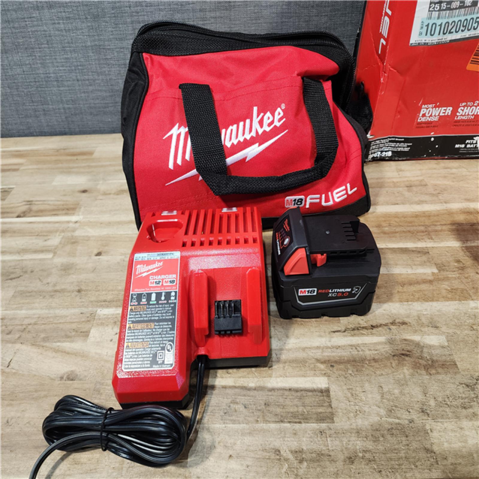 HOUSTON LOCATION - AS-IS (APPEARS LIKE NEW) Milwaukee FUEL 18V Lithium-Ion Brushless Cordless 1/2 in. Impact Wrench w/Friction Ring Kit