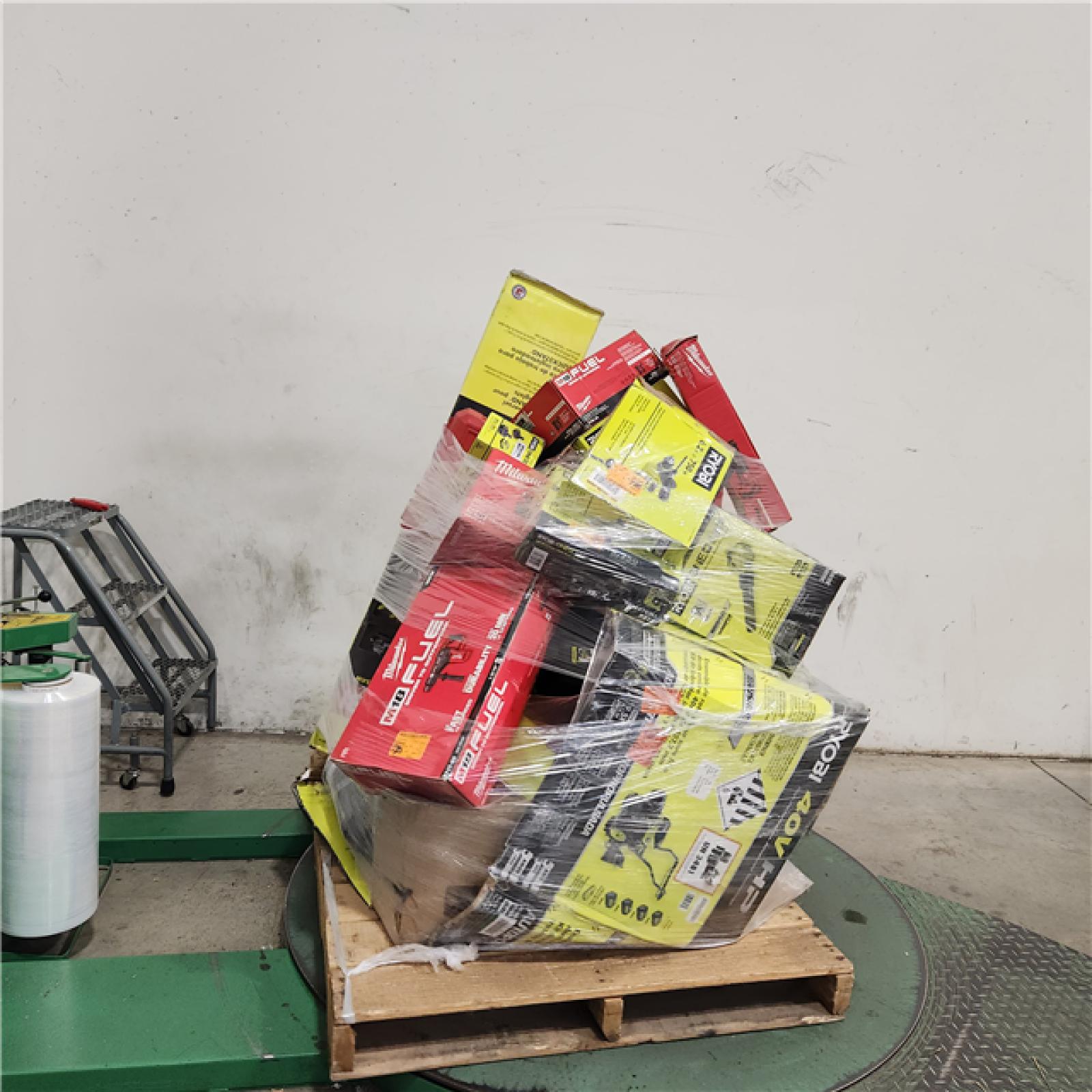 Dallas Location - As-Is Tool Pallet