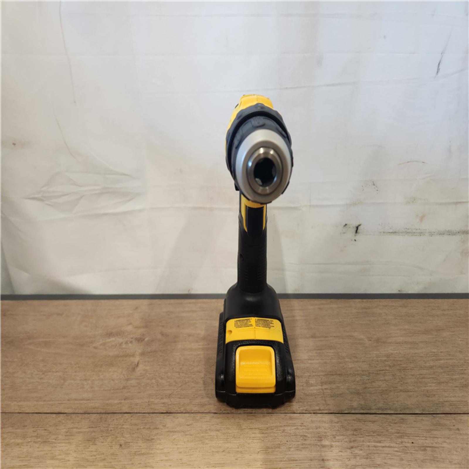 AS-IS- DEWALT 20V MAX Cordless 1/2 in. Drill/Driver Kit