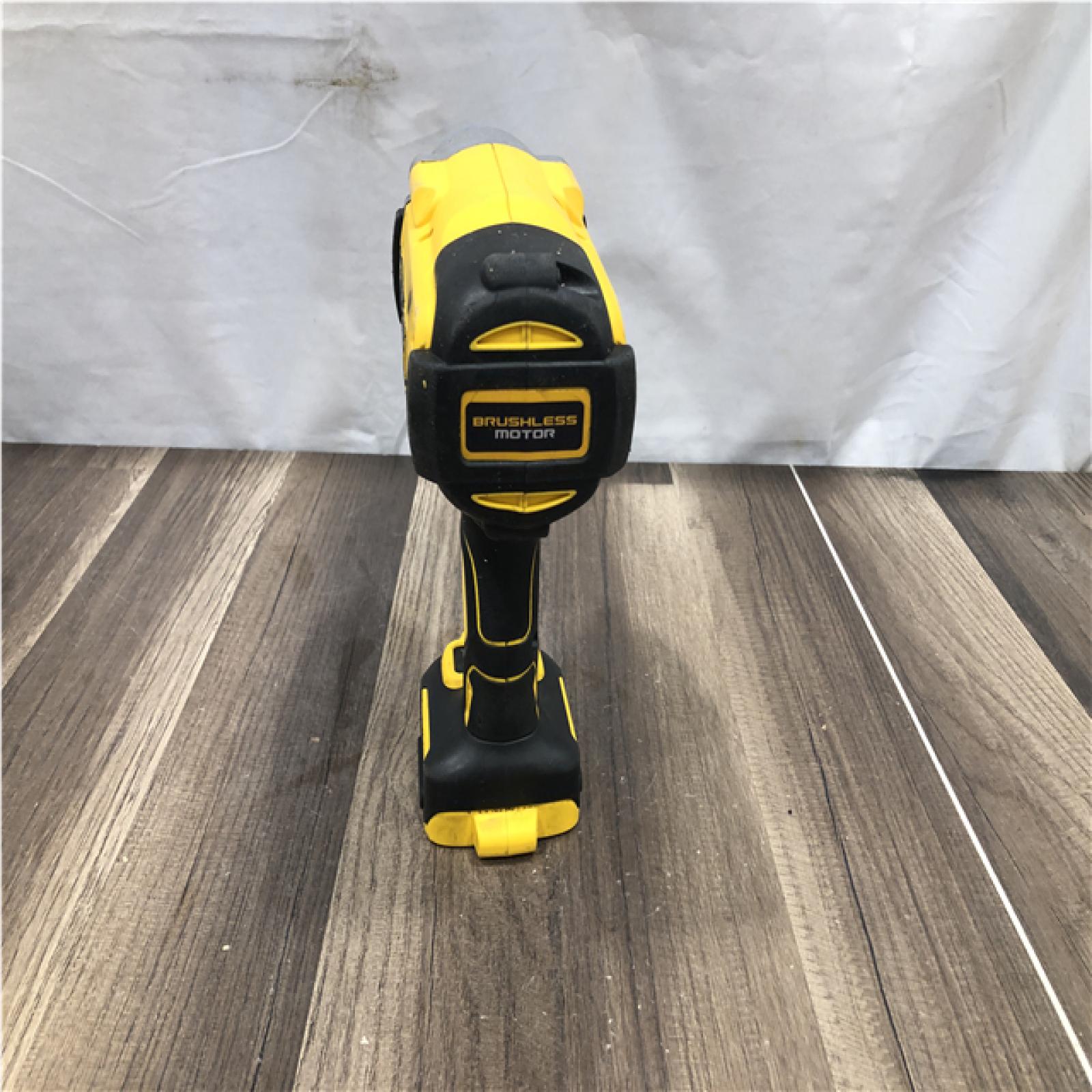 AS-IS DEWALT 20V MAX Lithium-Ion Cordless 1/2 in. Impact Wrench Kit