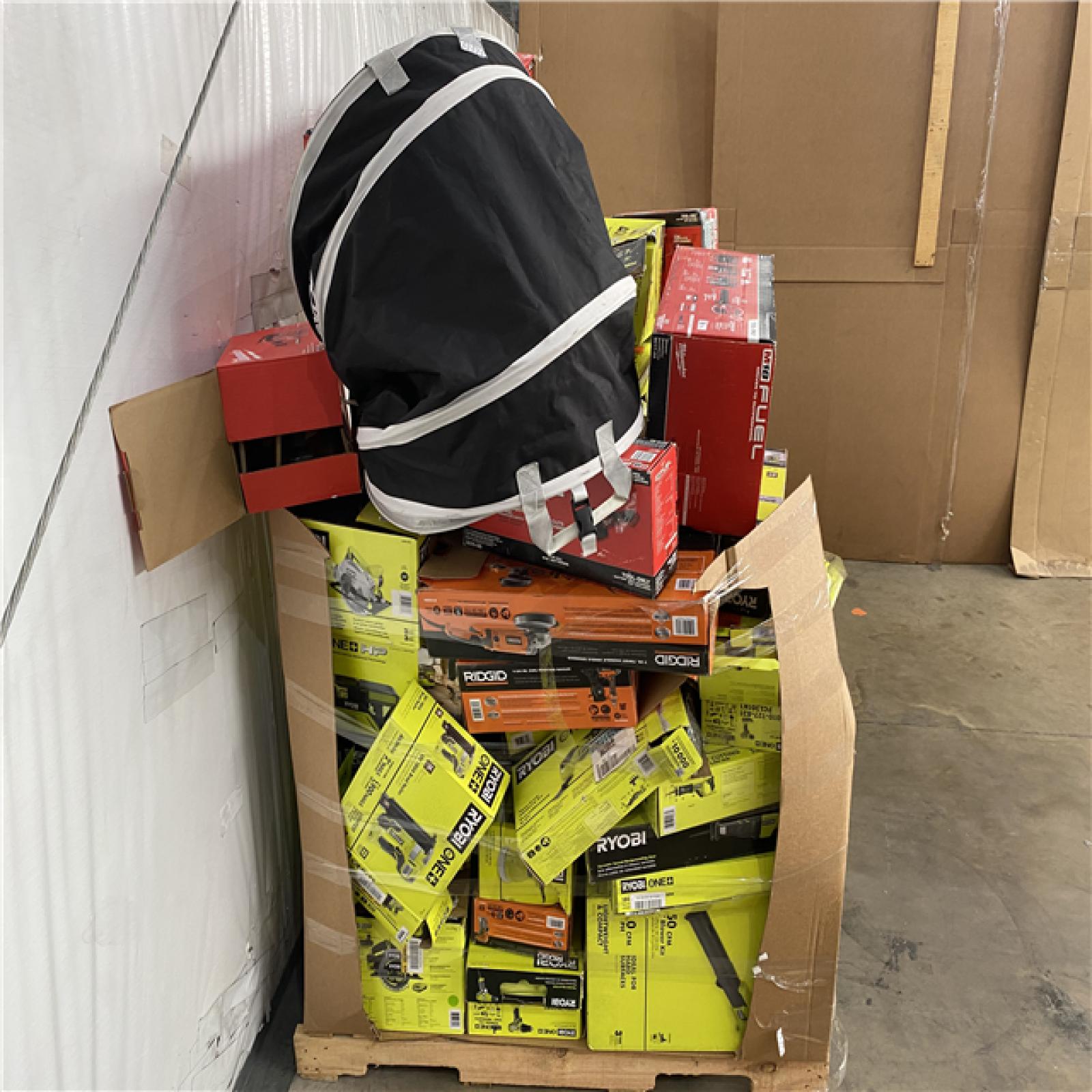 Houston Location AS IS - Tool Pallet