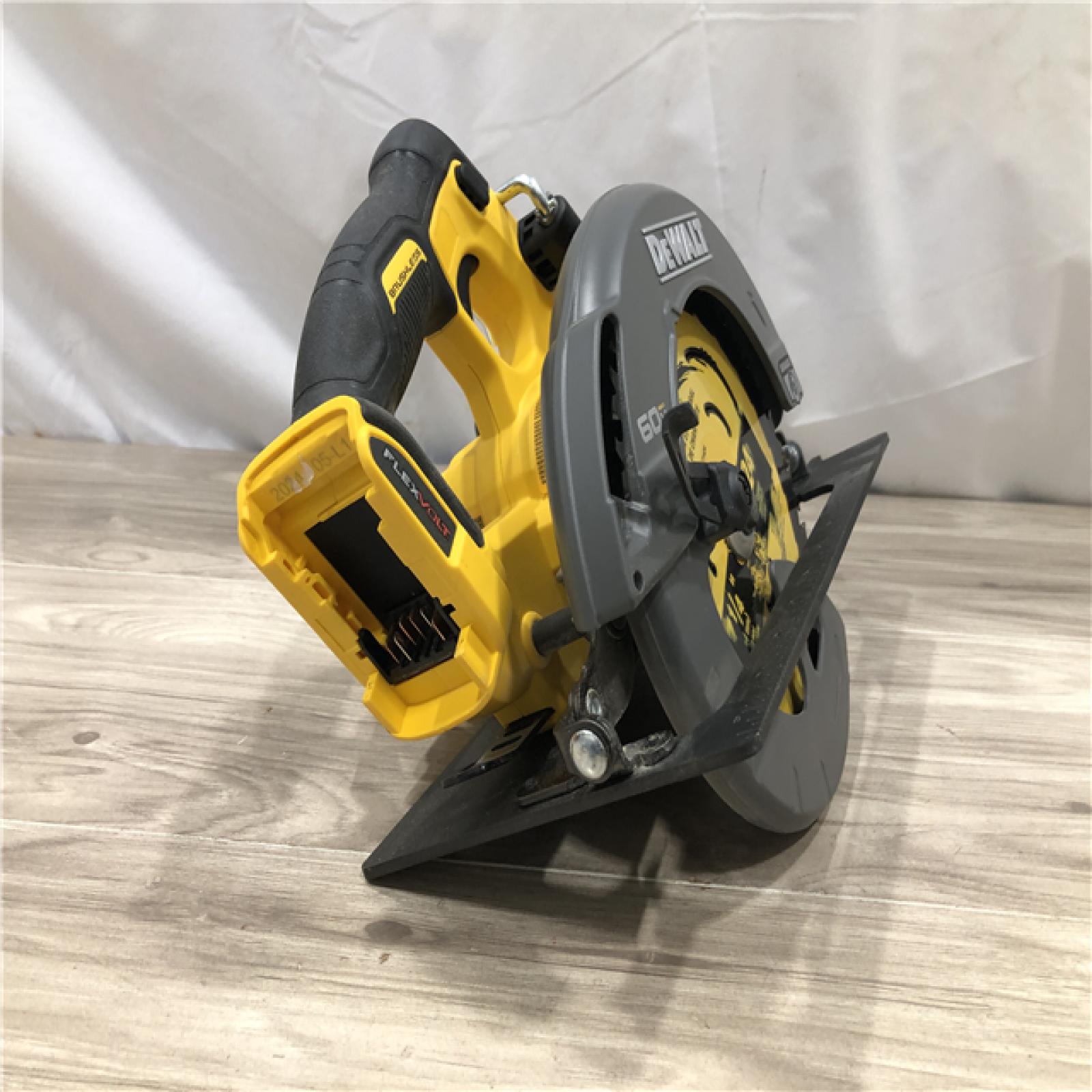 AS-IS DeWALT Flexvolt Max 7-1/4 60V Circular Saw (Tool Only)