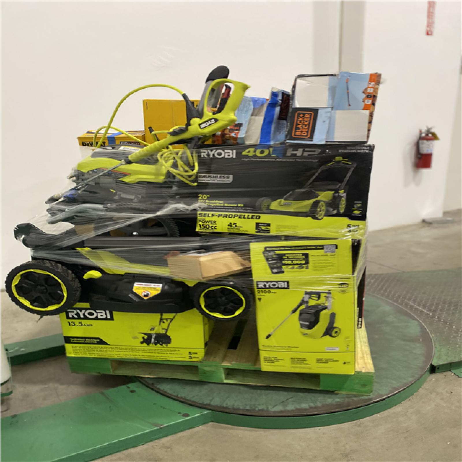 Dallas Location - As-Is Tool Pallet