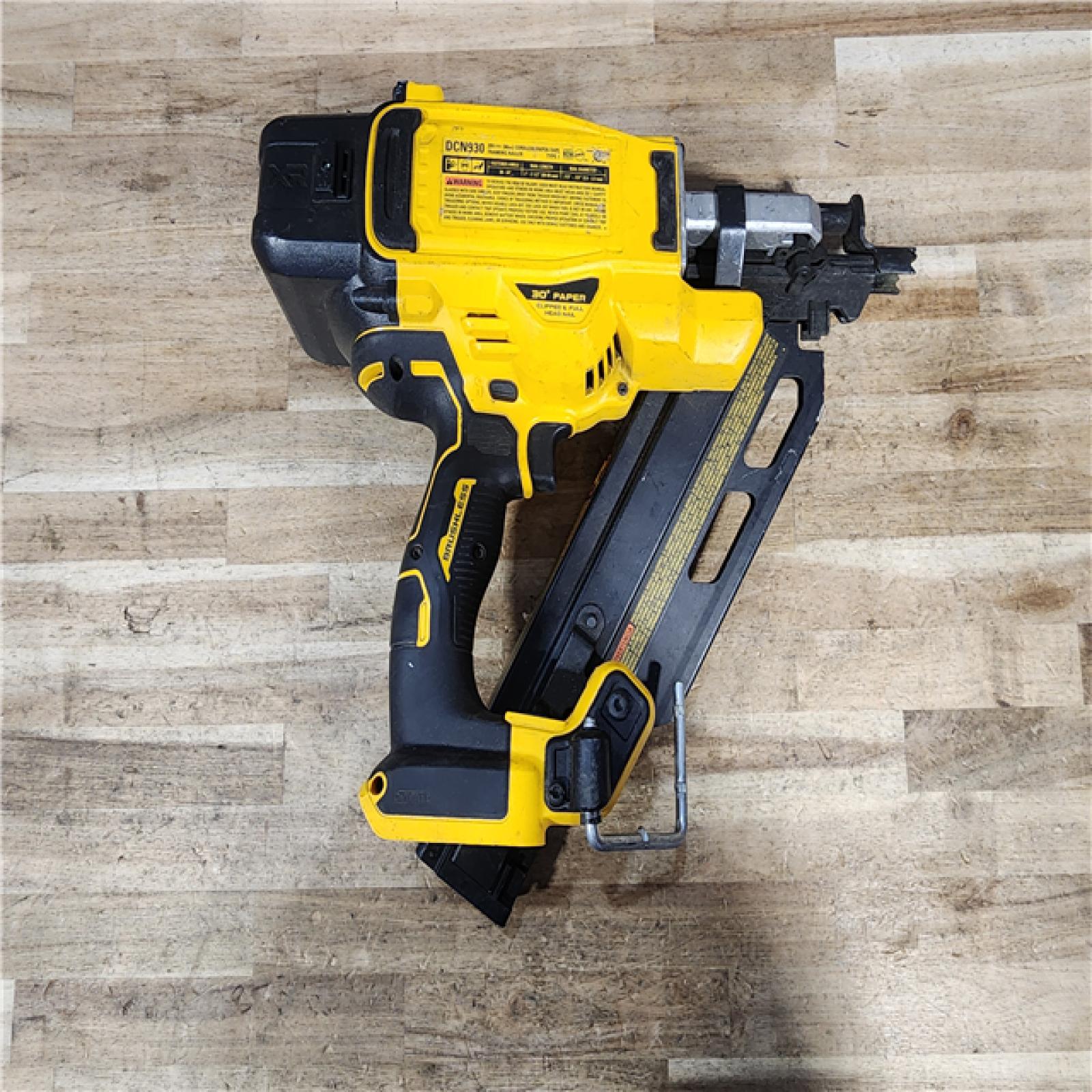 HOUSTON LOCATION - AS - IS DEWALT 20V 30 Degree Cordless Framing Nailer (Tool-Only)