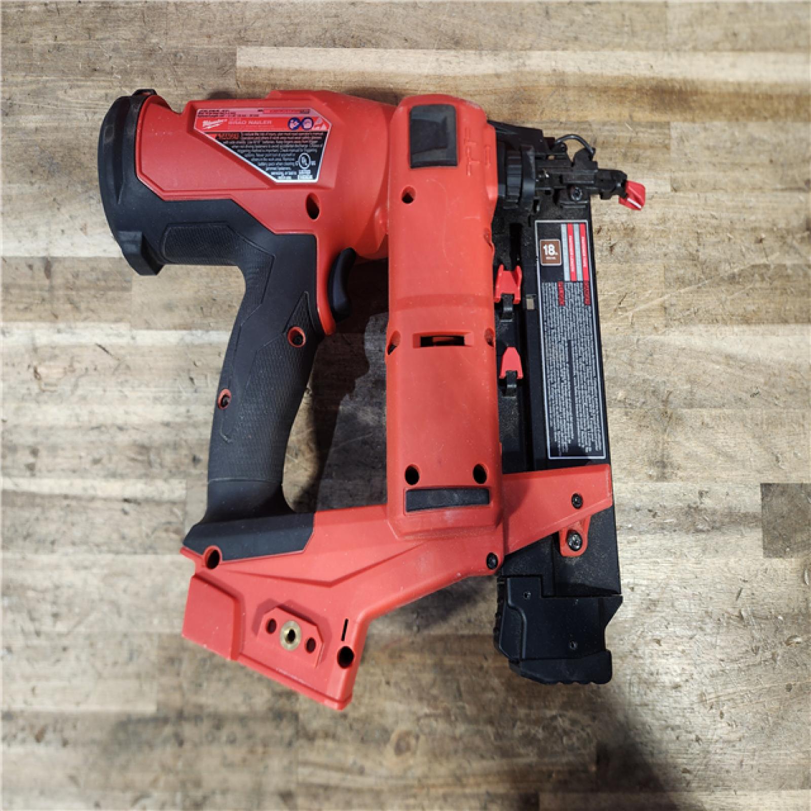 HOUSTON LOCATION - AS-IS Milwaukee FUEL 18-Volt Lithium-Ion Brushless Cordless Gen II 18-Gauge Brad Nailer (Tool-Only)
