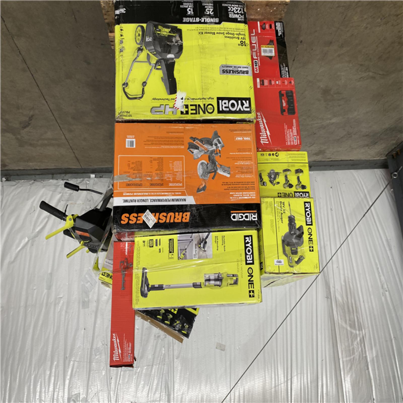 Houston Location AS IS - Tool Pallet