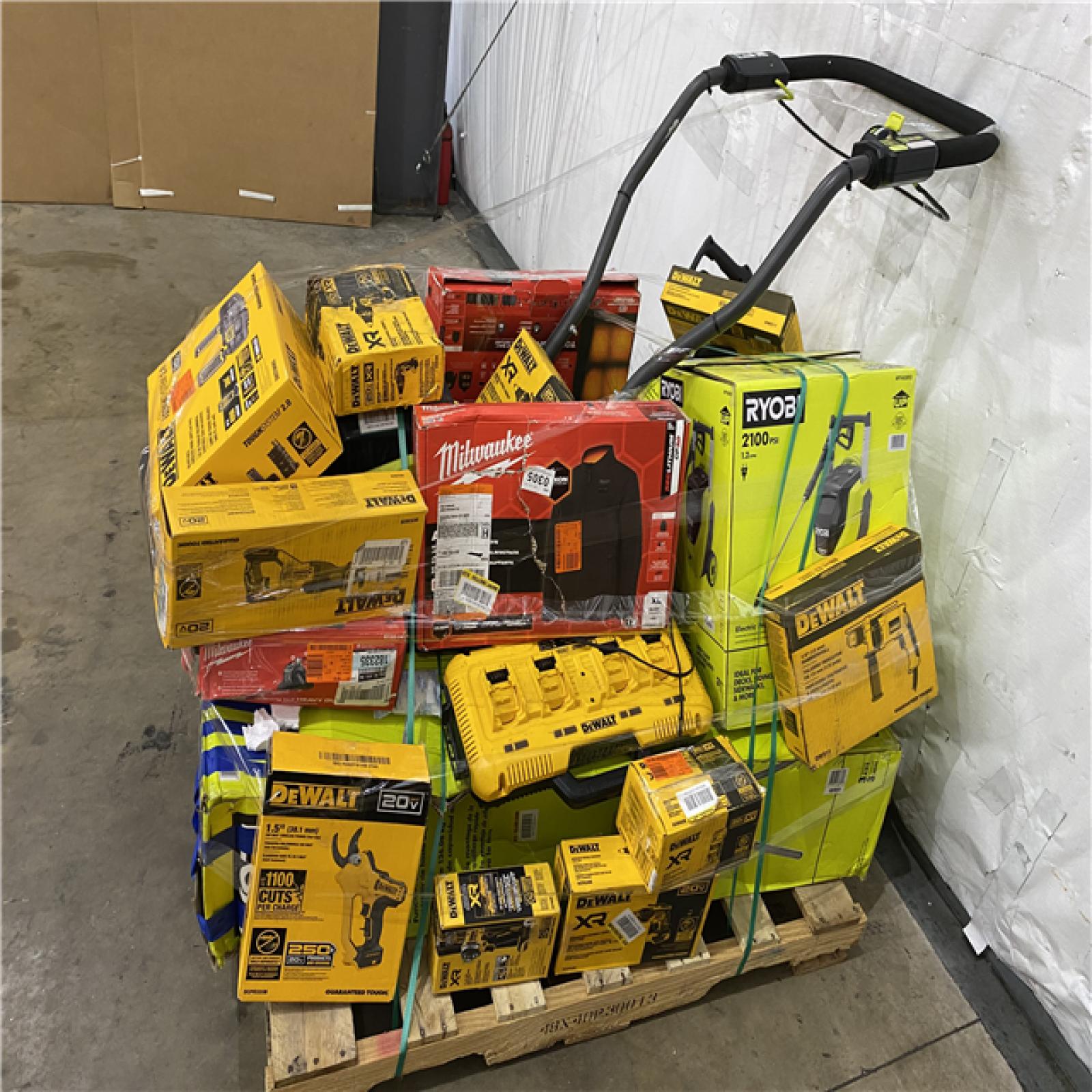 Houston Location AS IS - Tool Pallet