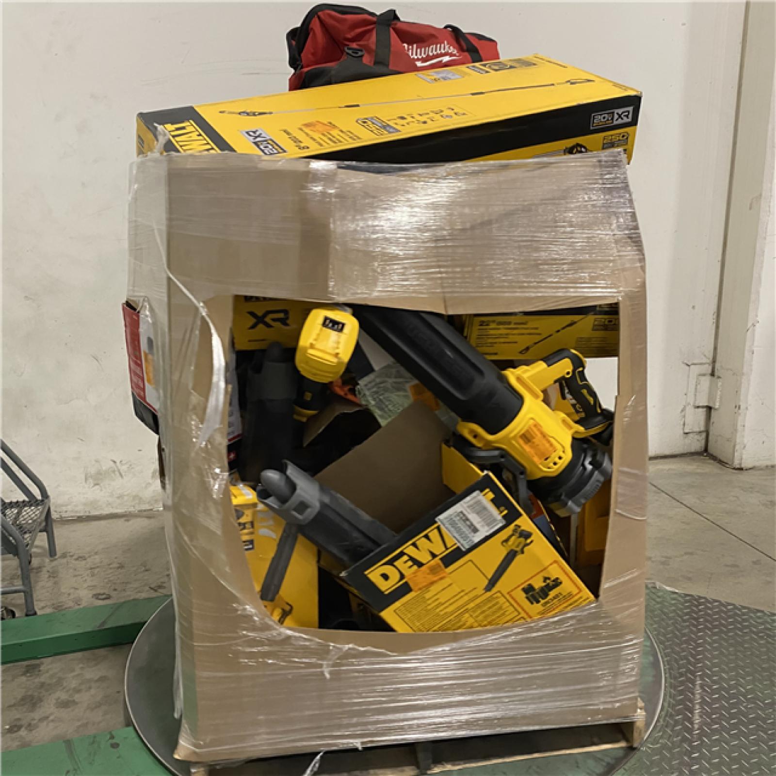 DALLAS LOCATION -AS-IS TOOL PALLET