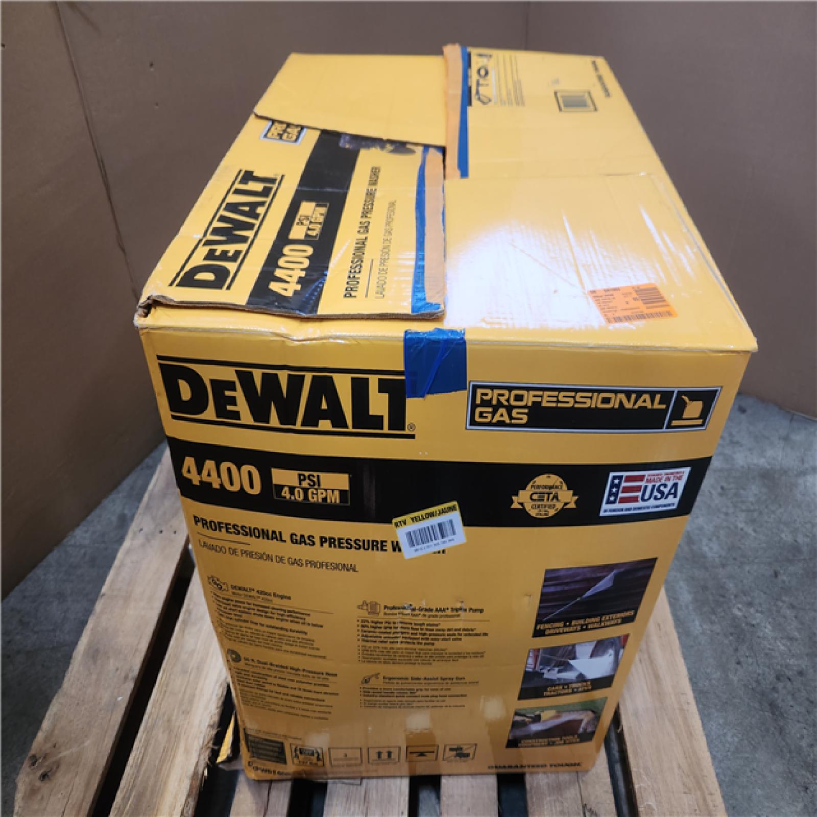 Phoenix NEW DEWALT 4400 PSI 4.0 GPM Cold Water Gas Pressure Washer