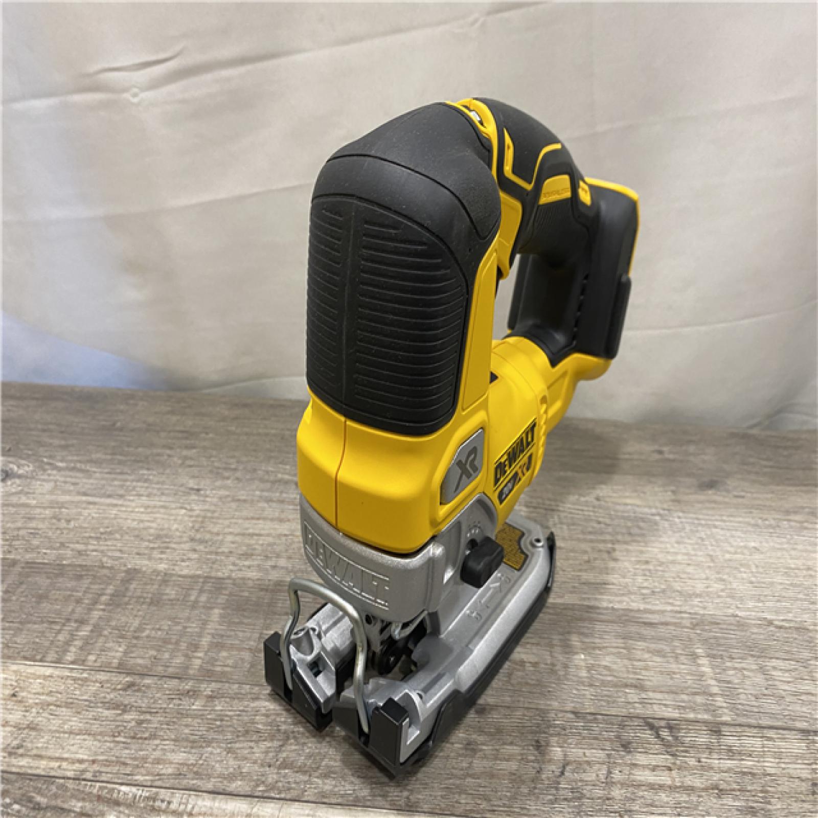 AS-IS DEWALT 20V MAX XR Cordless Brushless Jigsaw (Tool Only)