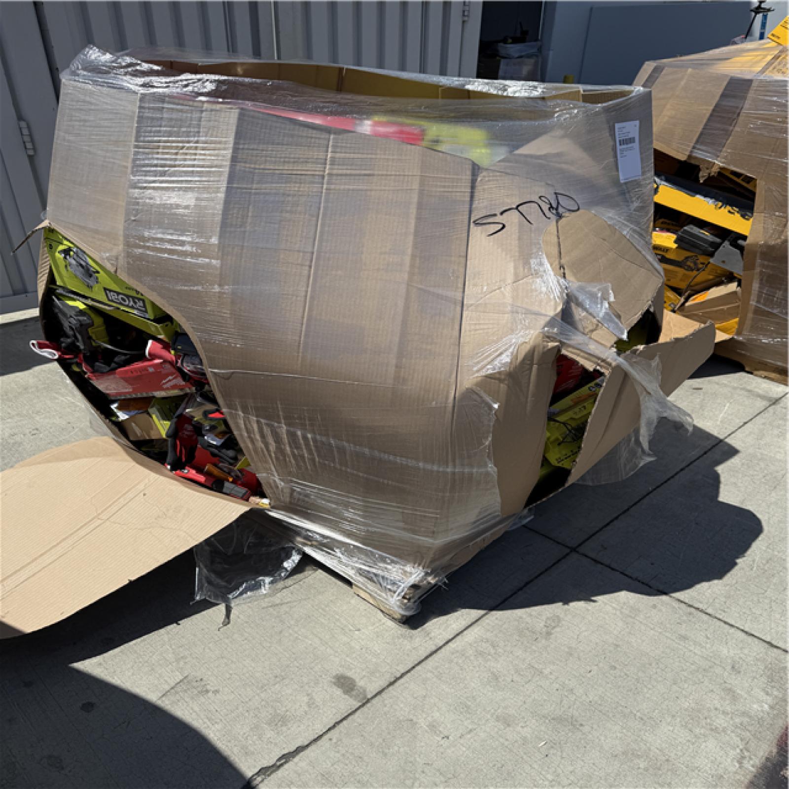 California AS-IS POWER TOOLS Partial Lot (3 Pallets) P-R057780