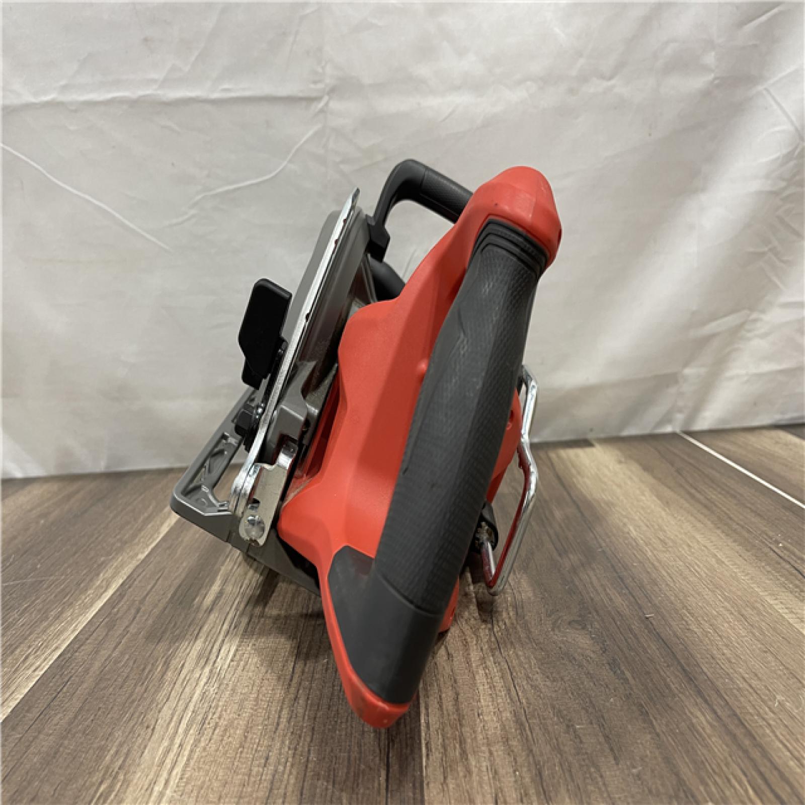 AS-IS Milwaukee M18 FUEL 18V Lithium-Ion Cordless 7-1/4 in. Rear Handle Circular Saw (Tool-Only)