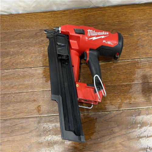 AS-IS Milwaukee 2744-20 M18 FUEL 3-1/2 in. 18-Volt 21-Degree Lithium-Ion Brushless Cordless Framing Nailer (Tool-Only)