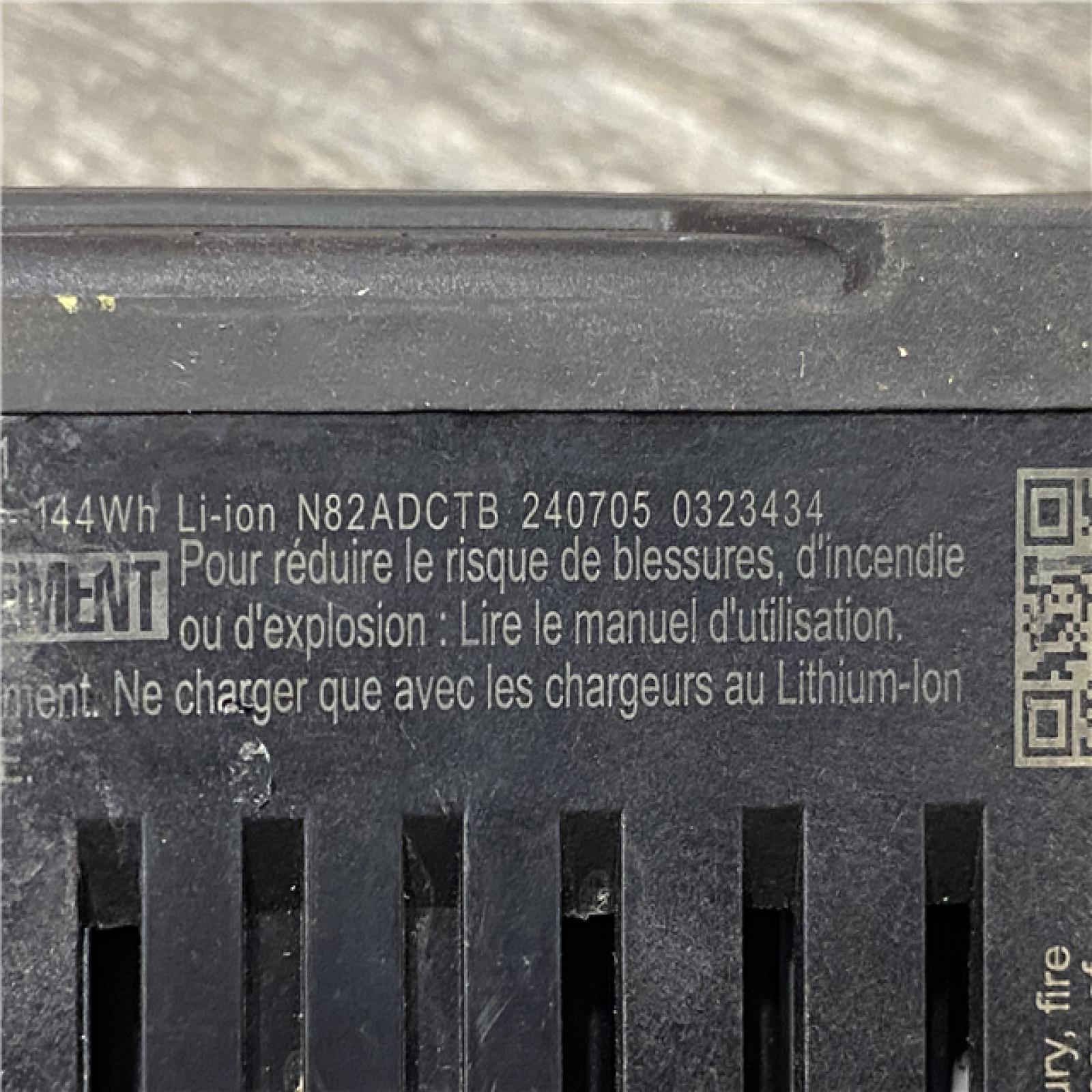 AS-IS Milwaukee 18V Lithium-Ion REDLITHIUM FORGE 8.0 Ah Battery Pack with 18V Super Charger