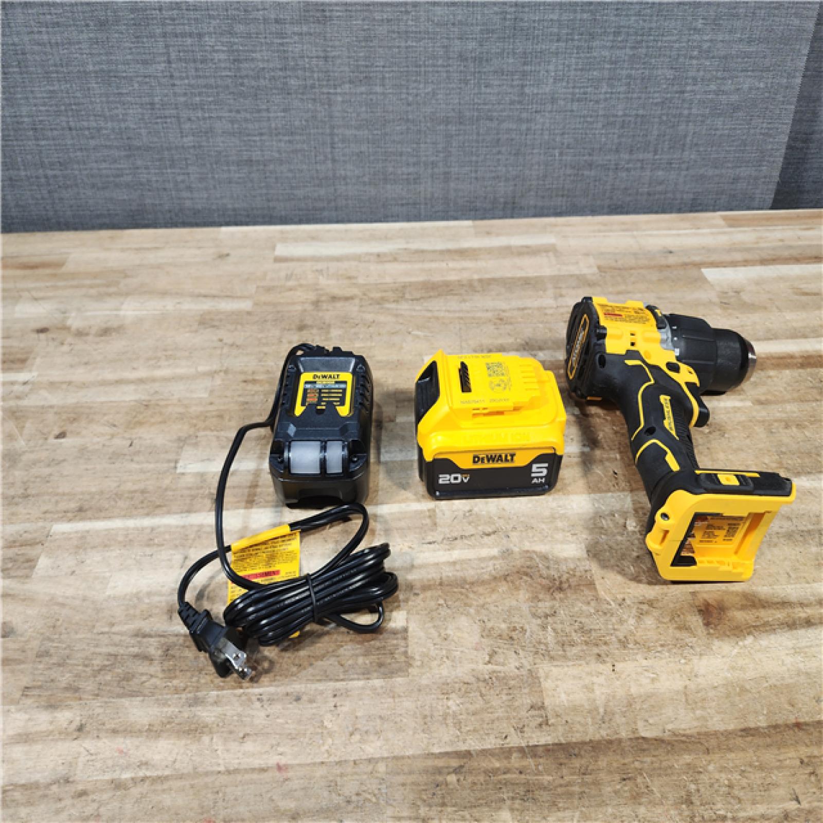 HOUSTON LOCATION - AS - IS DEWALT ATOMIC 20V Lithium-Ion Cordless 1/2 in. Hammer Drill Kit