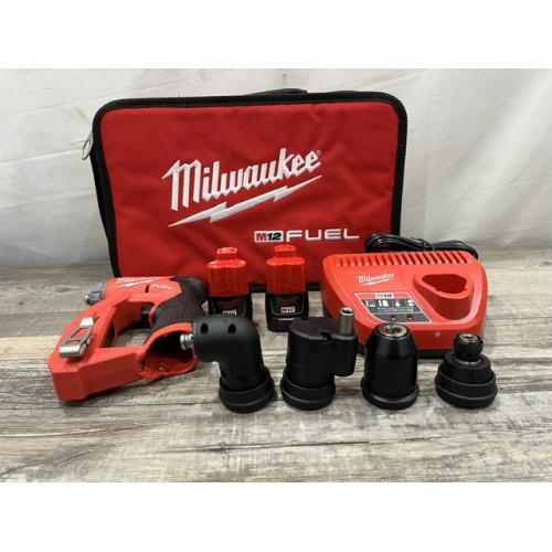 AS-IS Milwaukee  FUEL 12V Lithium-Ion Brushless Cordless 4-in-1 Installation 3/8 in. Drill Driver Kit