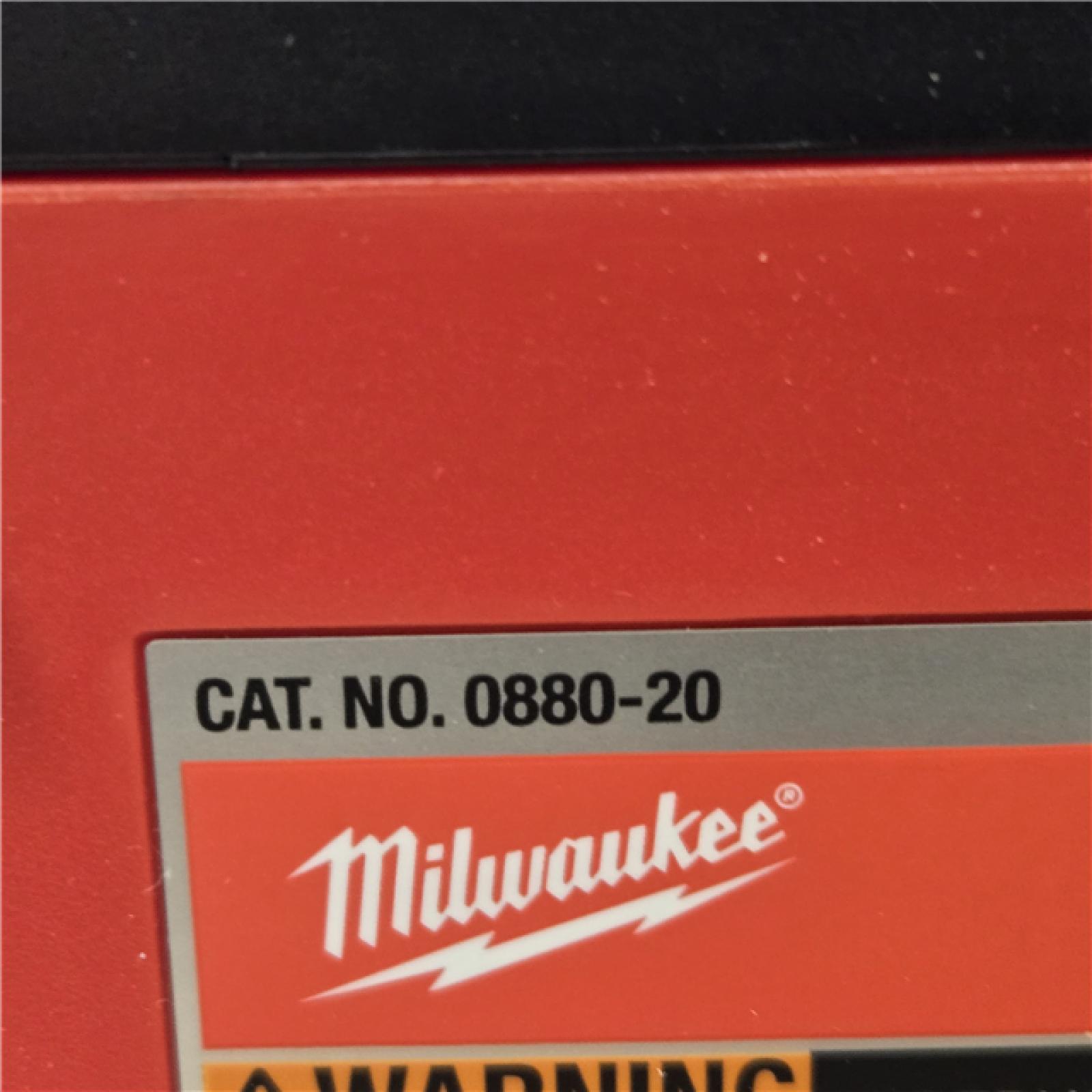 AS-IS Milwaukee M18 Vacuum 2Gal Hose Access (Tool-Only)