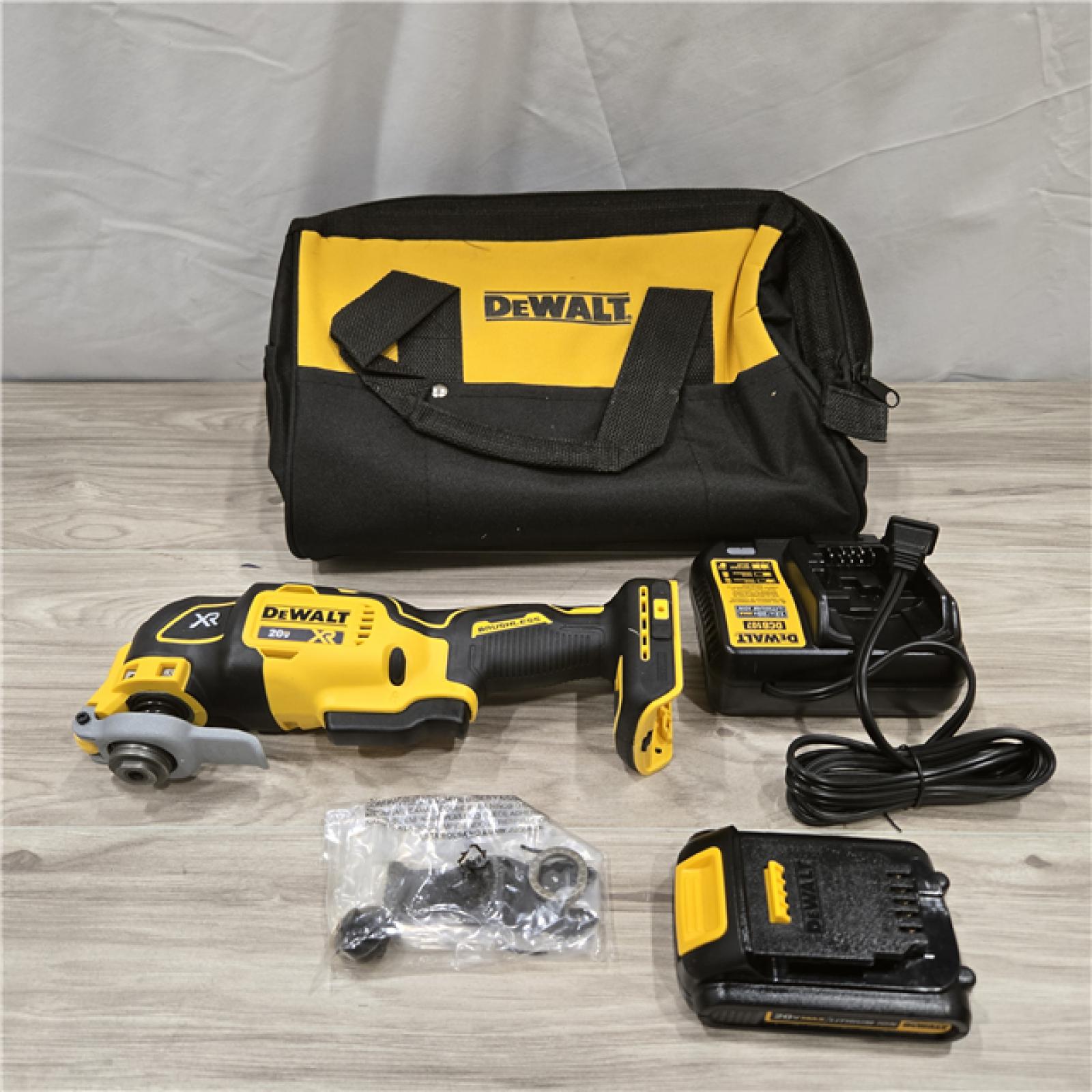 AS-IS DEWALT Cordless 3-Speed Oscillating Multi Tool Kit