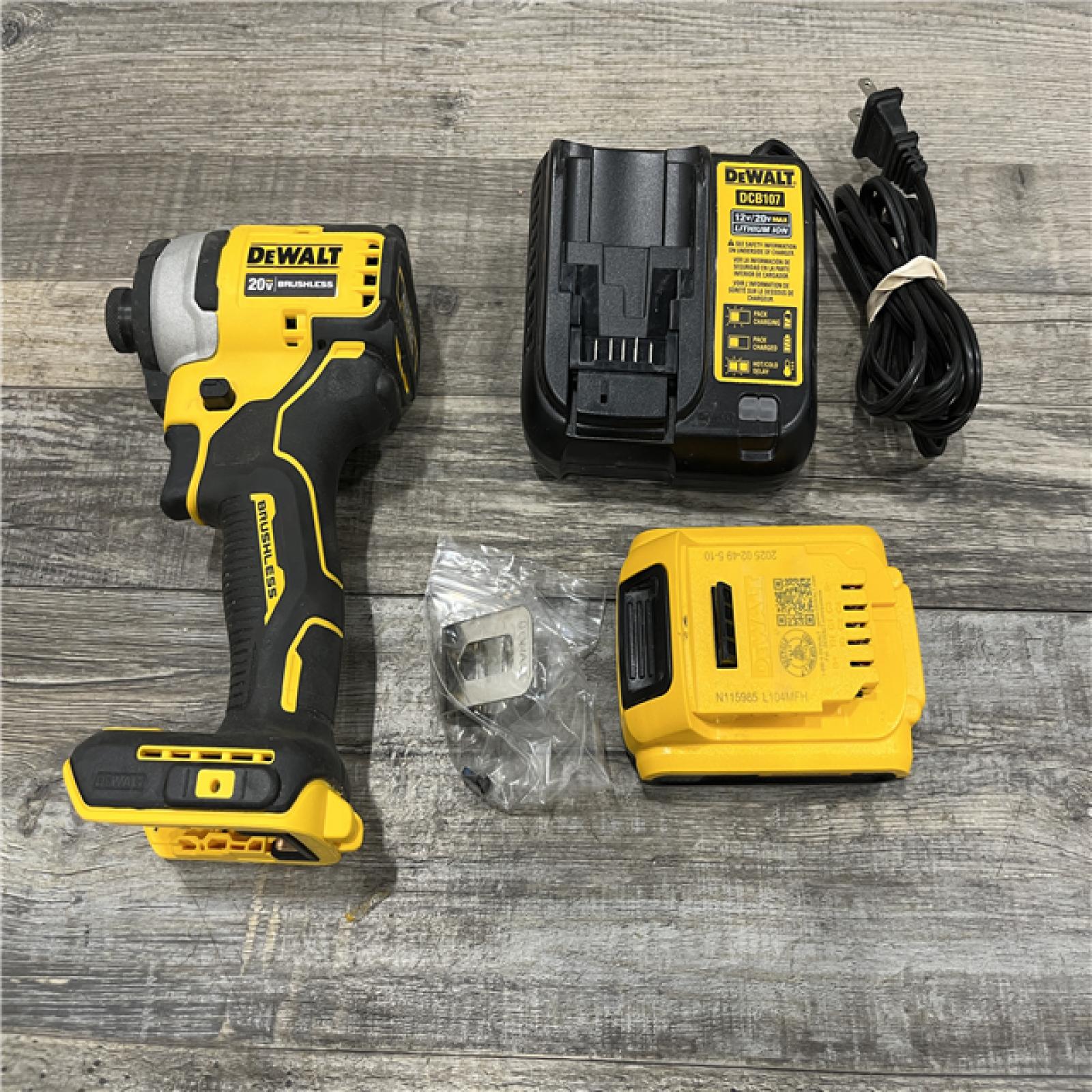AS-IS DEWALT Atomic 20V Max Lithium-Ion Brushless Cordless Compact 1/4 in. Impact Driver Kit