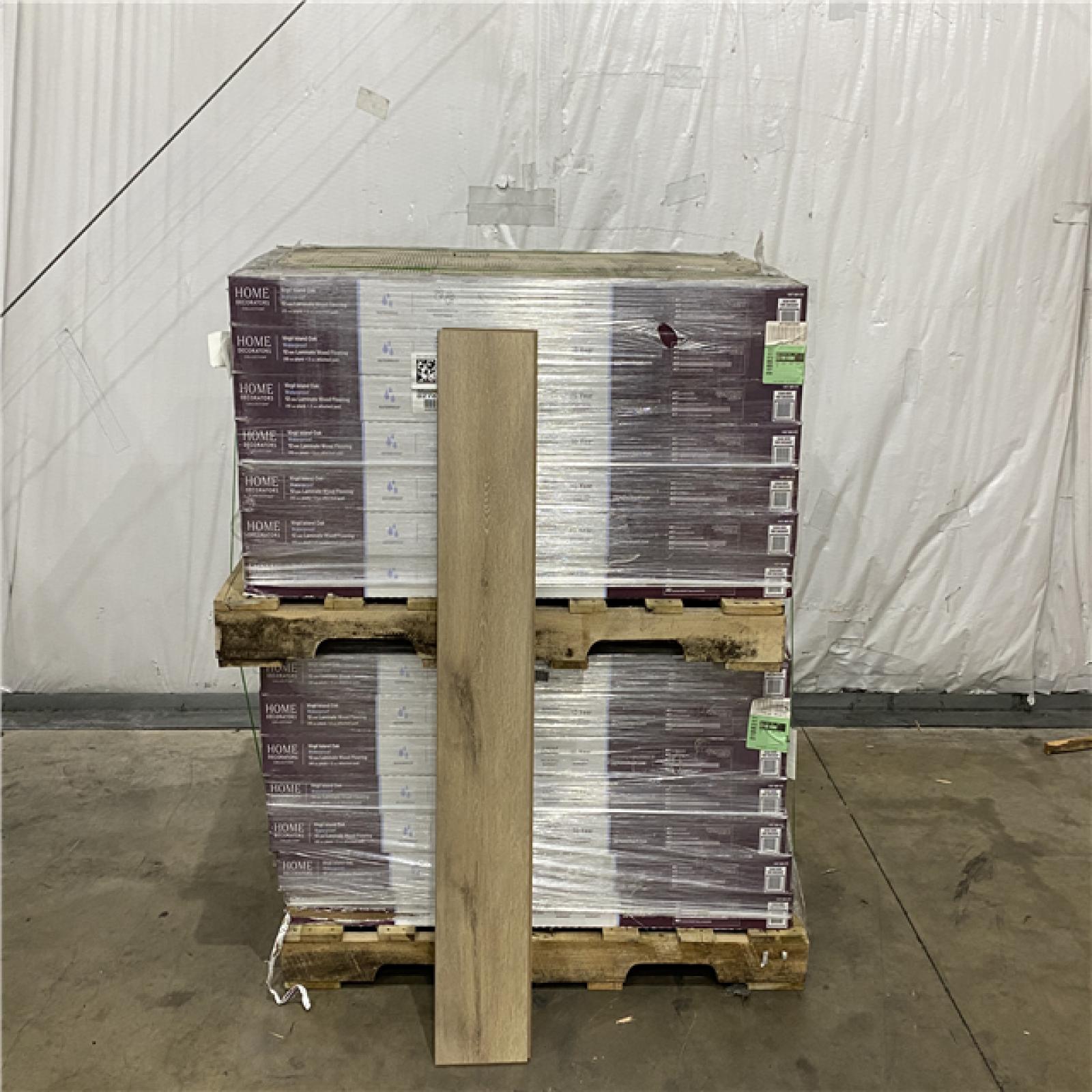 Houston Location AS IS - Flooring Pallet