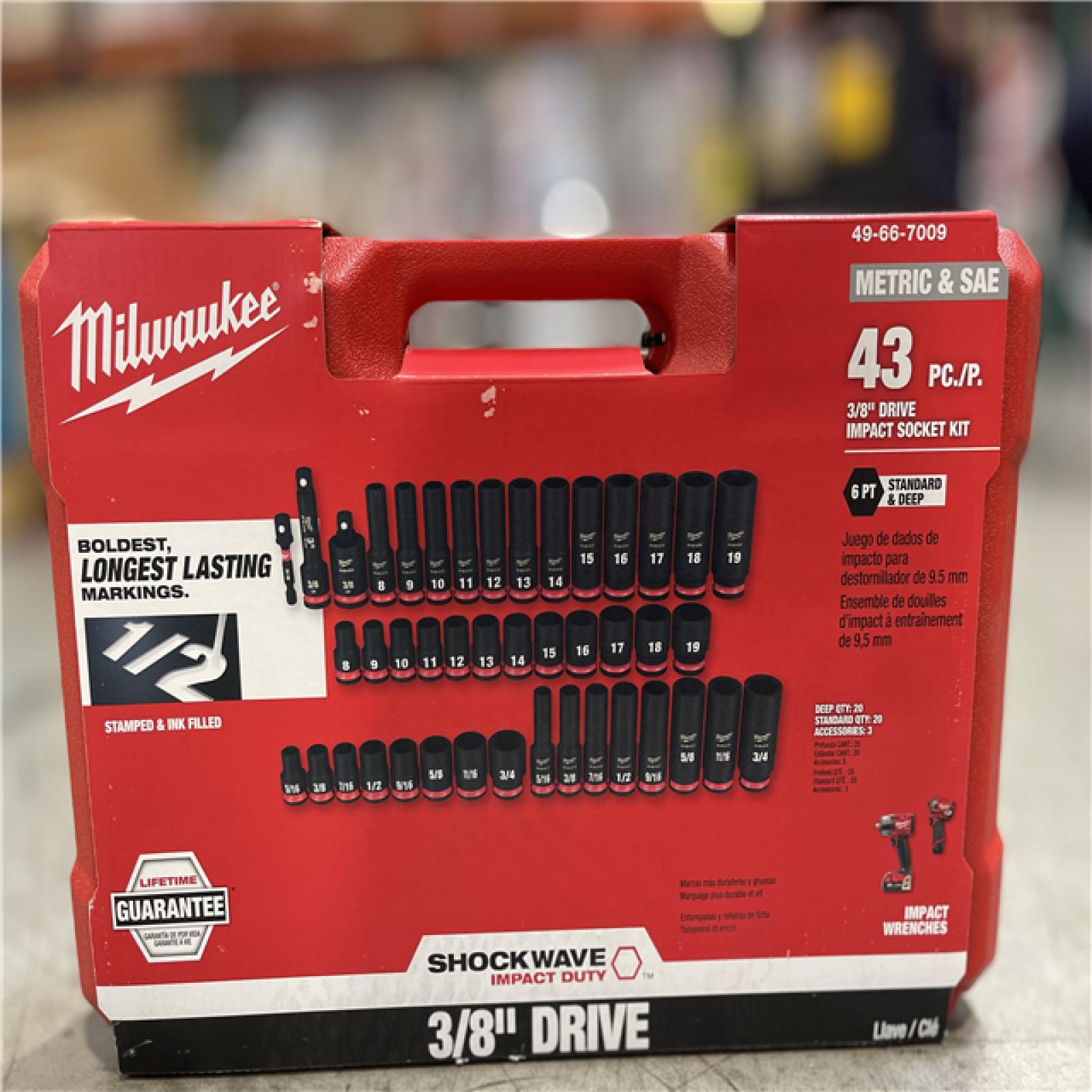 NEW!- Milwaukee SHOCKWAVE 3/8 in. Drive SAE and Metric 6 Point Impact Socket Set (43-Piece)