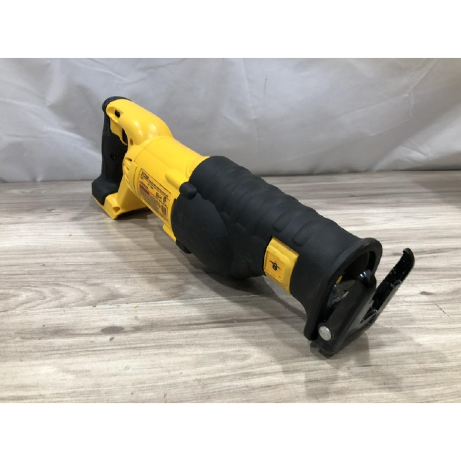 AS-IS DEWALT 20V MAX Cordless Reciprocating Saw (Tool Only)