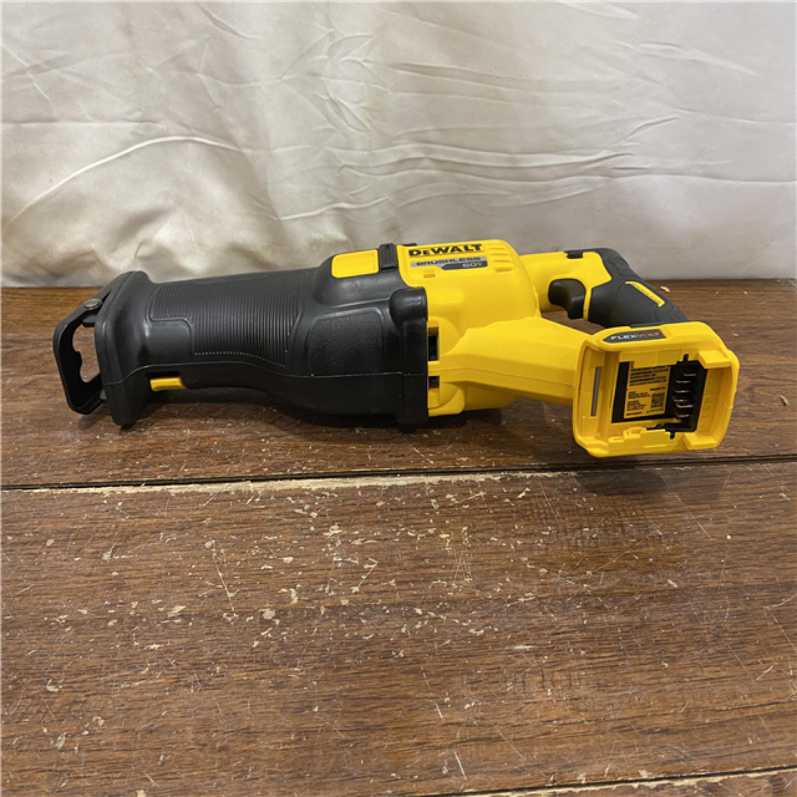 AS-IS DeWalt DCS389B FLEXVOLT 60V MAX Cordless Brushless Reciprocating Saw (Tool-Only)
