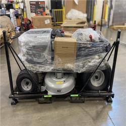 DALLAS LOCATION - Murray MT100 42 in. 13.5 HP 500cc E1350 Series Briggs and Stratton Engine 6-Speed Manual Gas Riding Lawn Tractor Mower