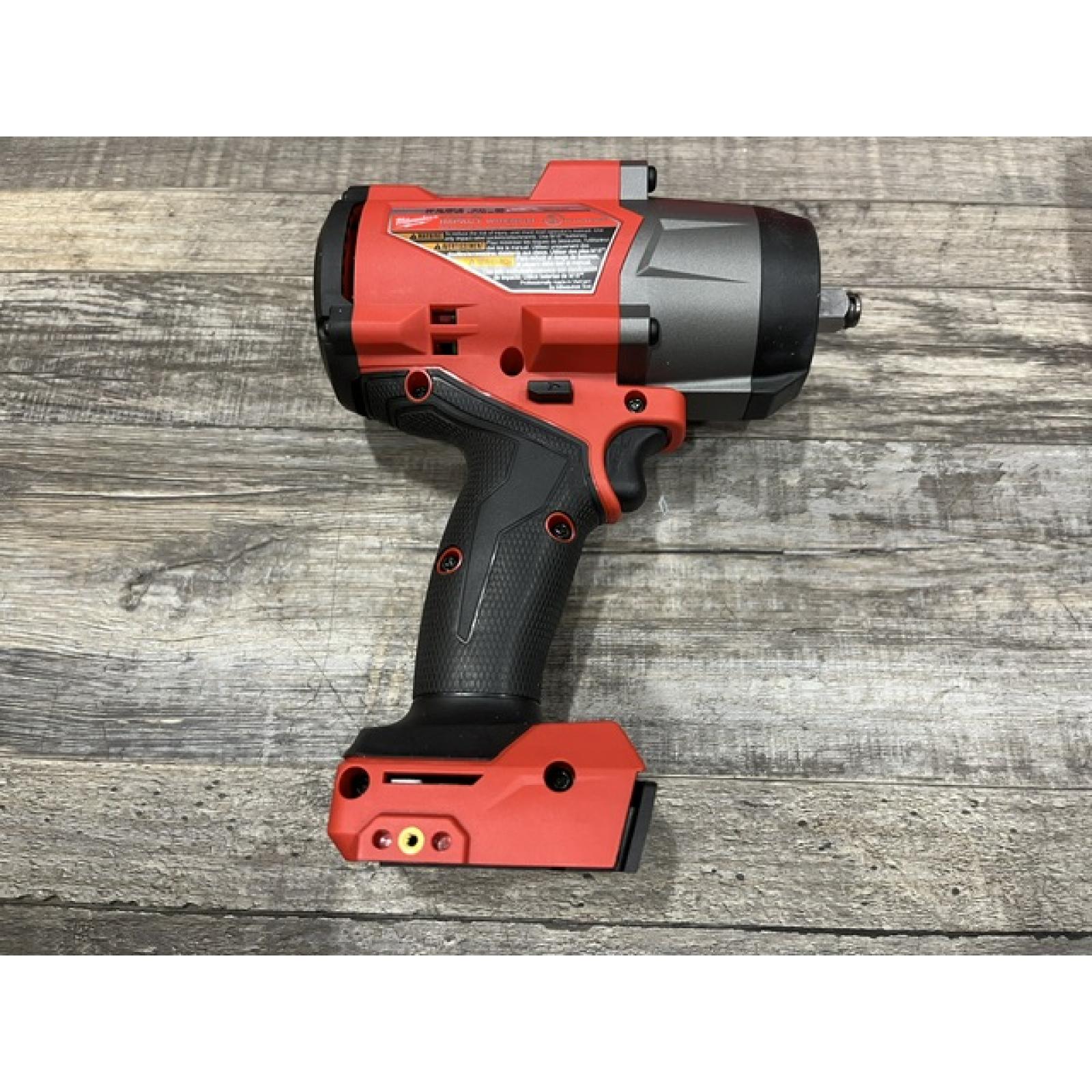 AS-IS Milwaukee FUEL 18V Lithium-Ion Brushless Cordless 1/2 in. Impact Wrench w/Friction Ring Kit