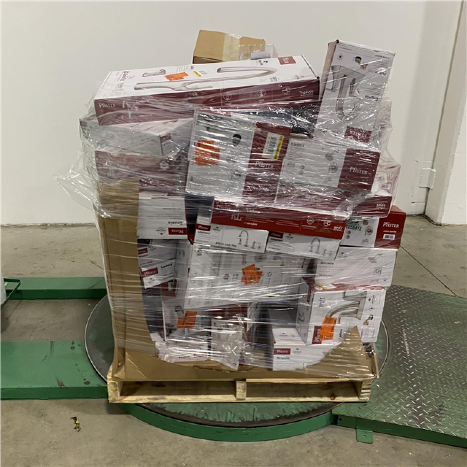 Dallas Location - As-Is Bath & Kitchen Faucets Palllet