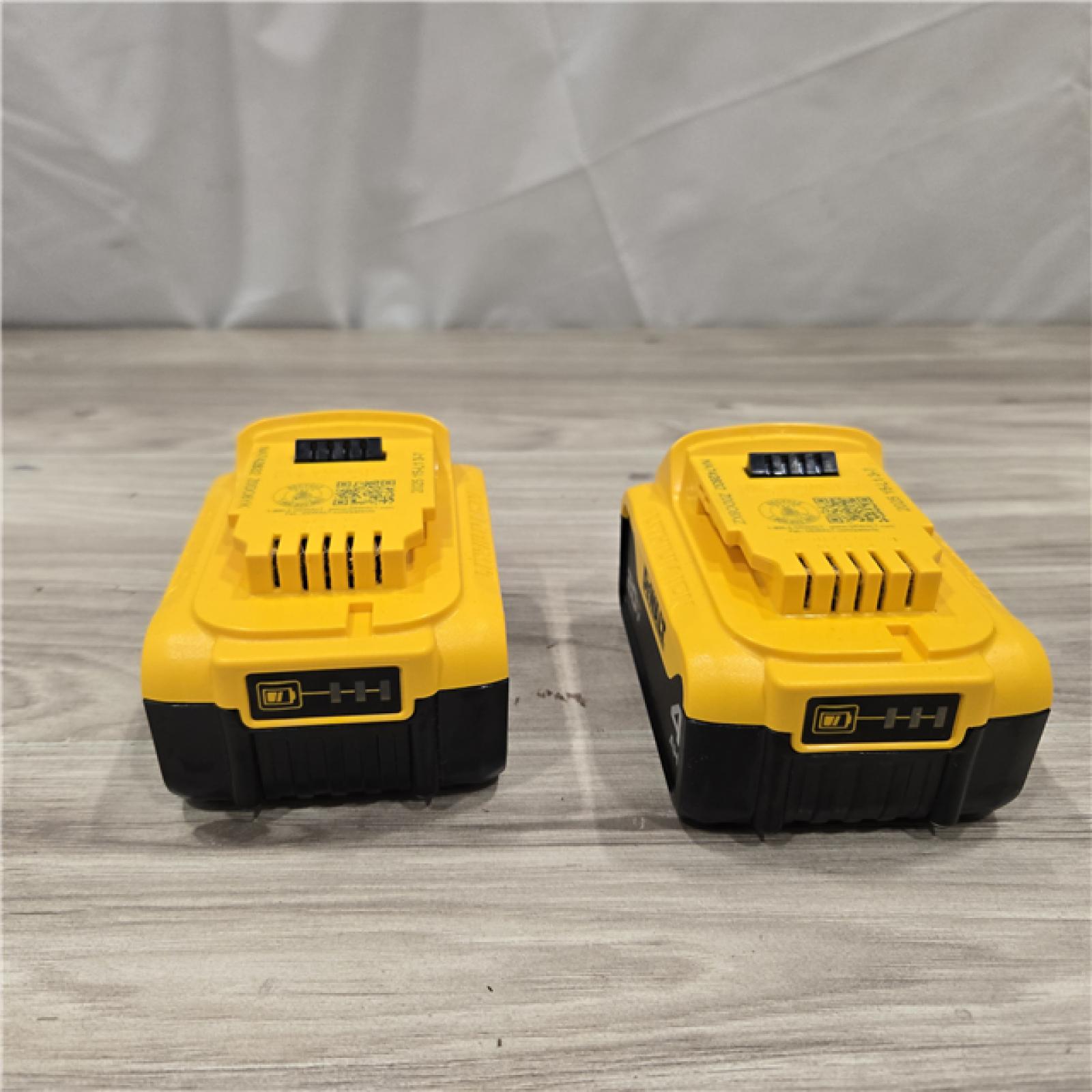AS-IS DEWALT 20V MAX XR 4 Ah Li-Ion Battery (2 Pc) DCB204-2