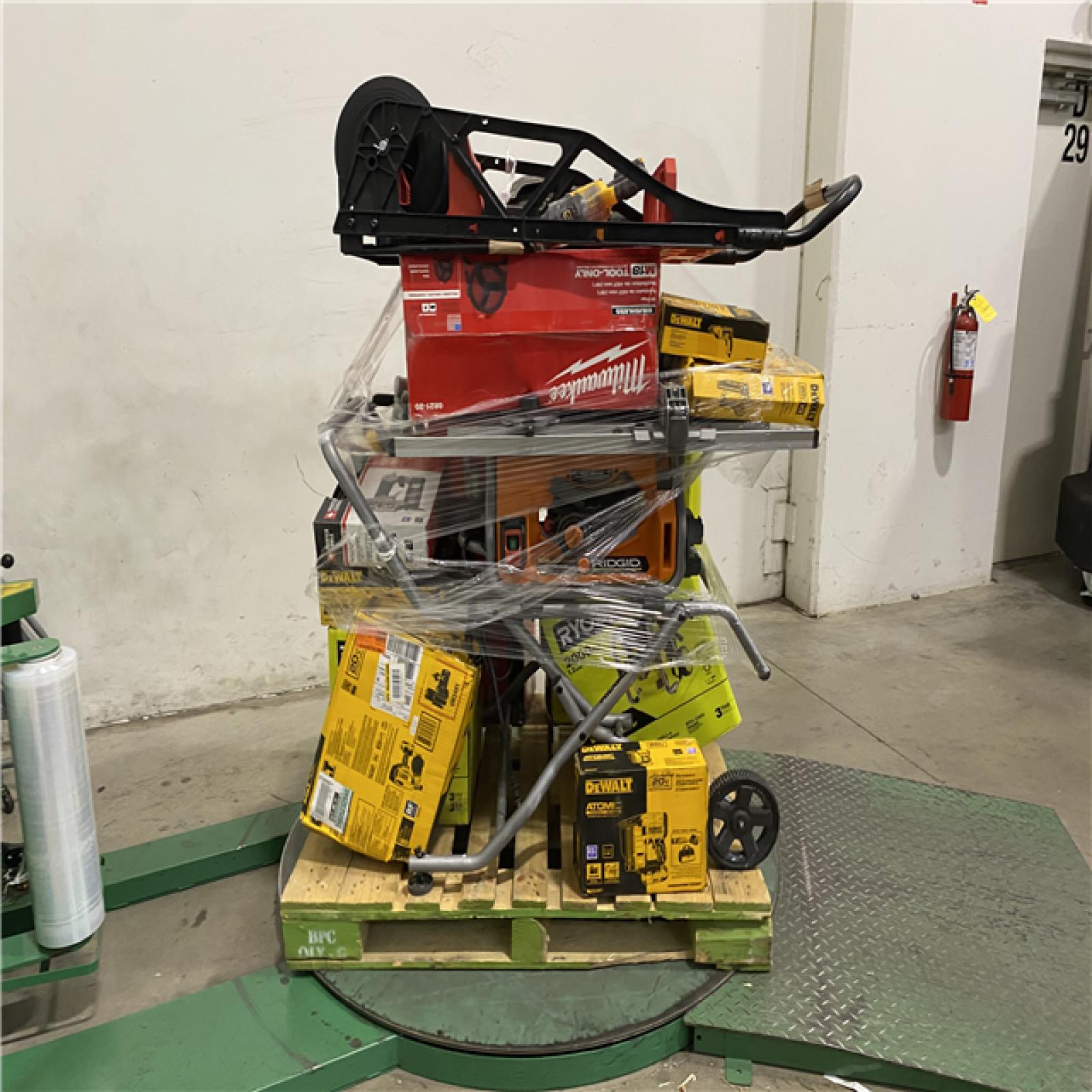 Dallas Location - As-Is Tool Pallet