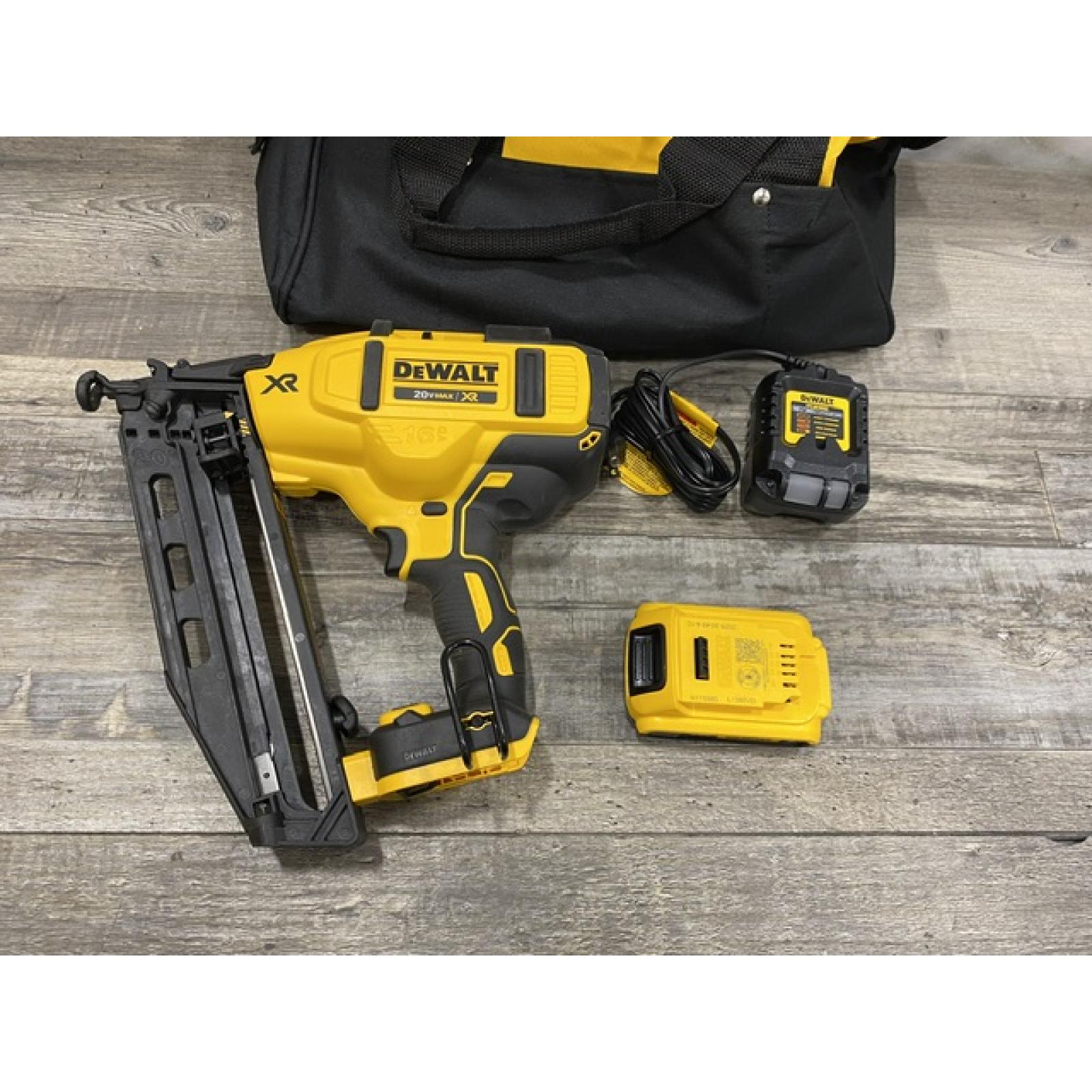 AS-IS DEWALT 20V MAX XR 16-Gauge Electric Cordless Angled Finishing Nailer Kit