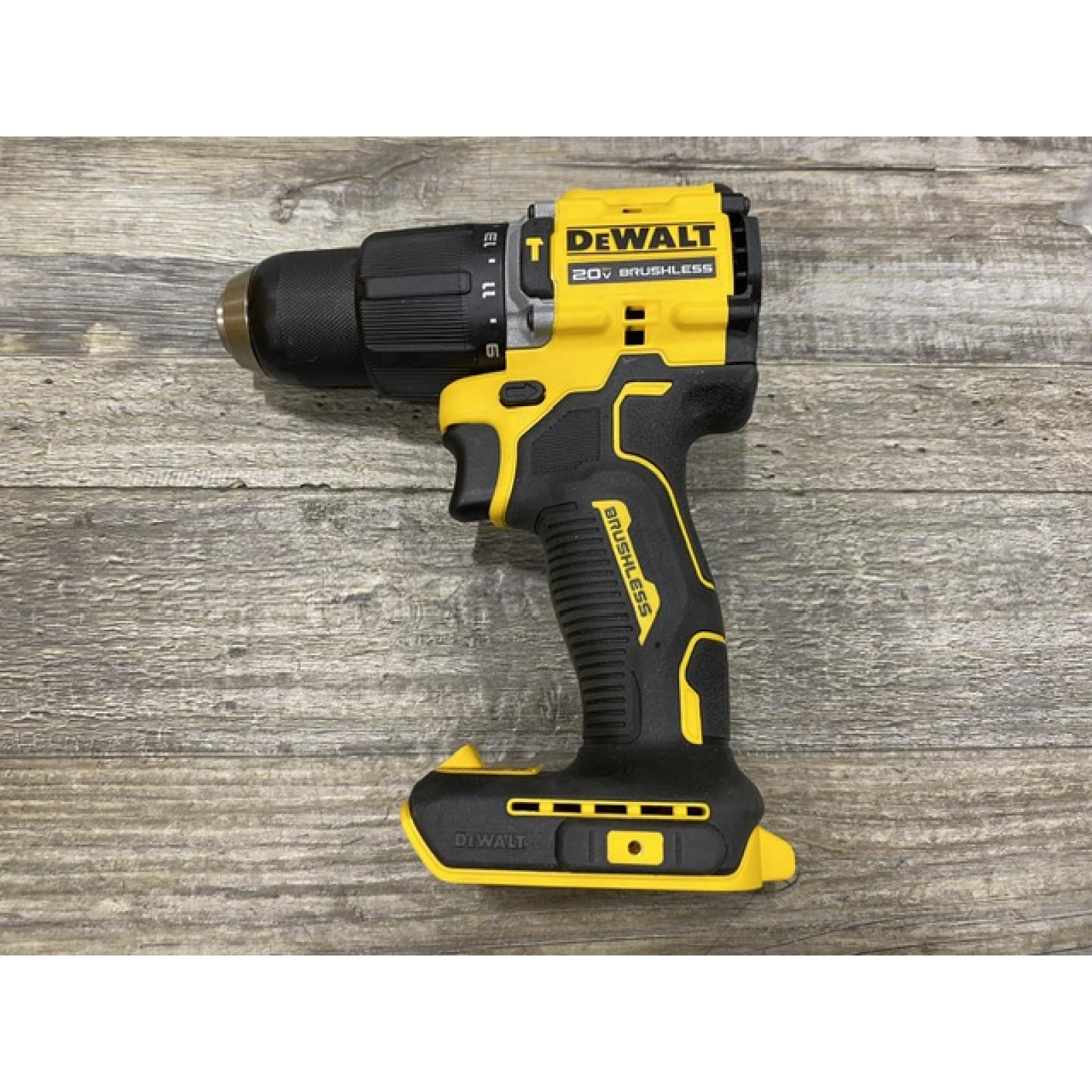 AS-IS DEWALT ATOMIC 20V Cordless 1/2 in. Compact Hammer Drill Kit