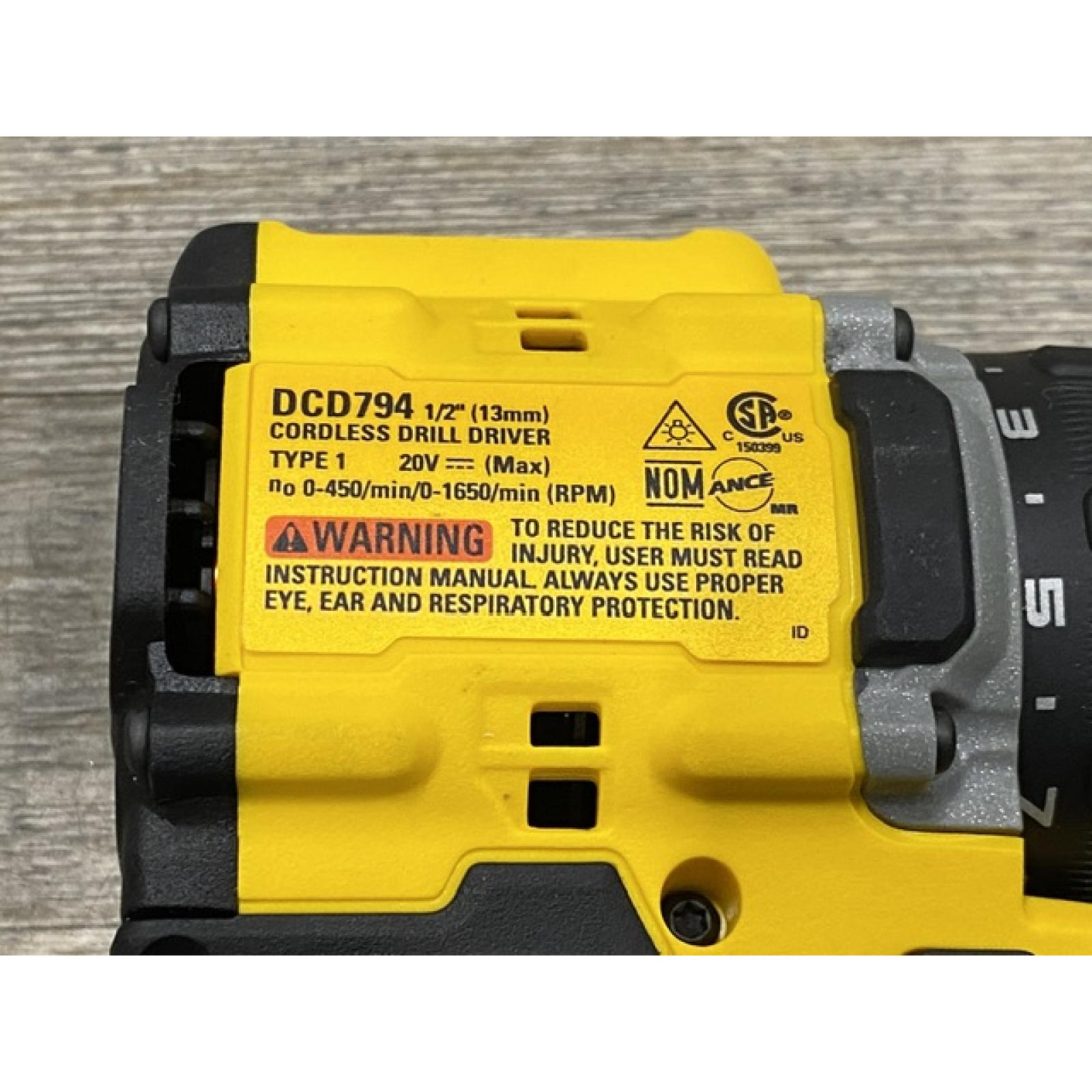 AS-IS DEWALT Atomic 20V Lithium-Ion Cordless Compact 1/2 in. Drill/Driver Kit