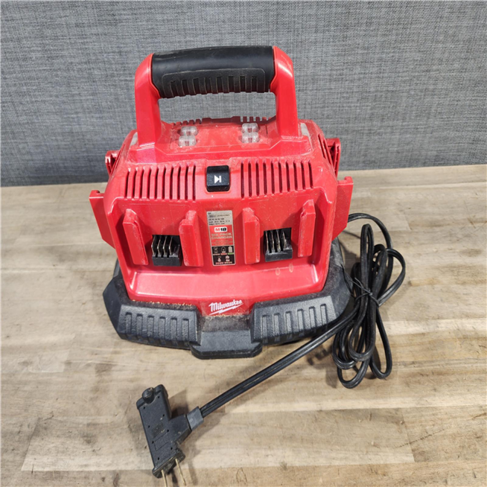 HOUSTON LOCATION - AS-IS (2) Milwaukee 48-59-1806 M18 Six Pack Sequential Charger