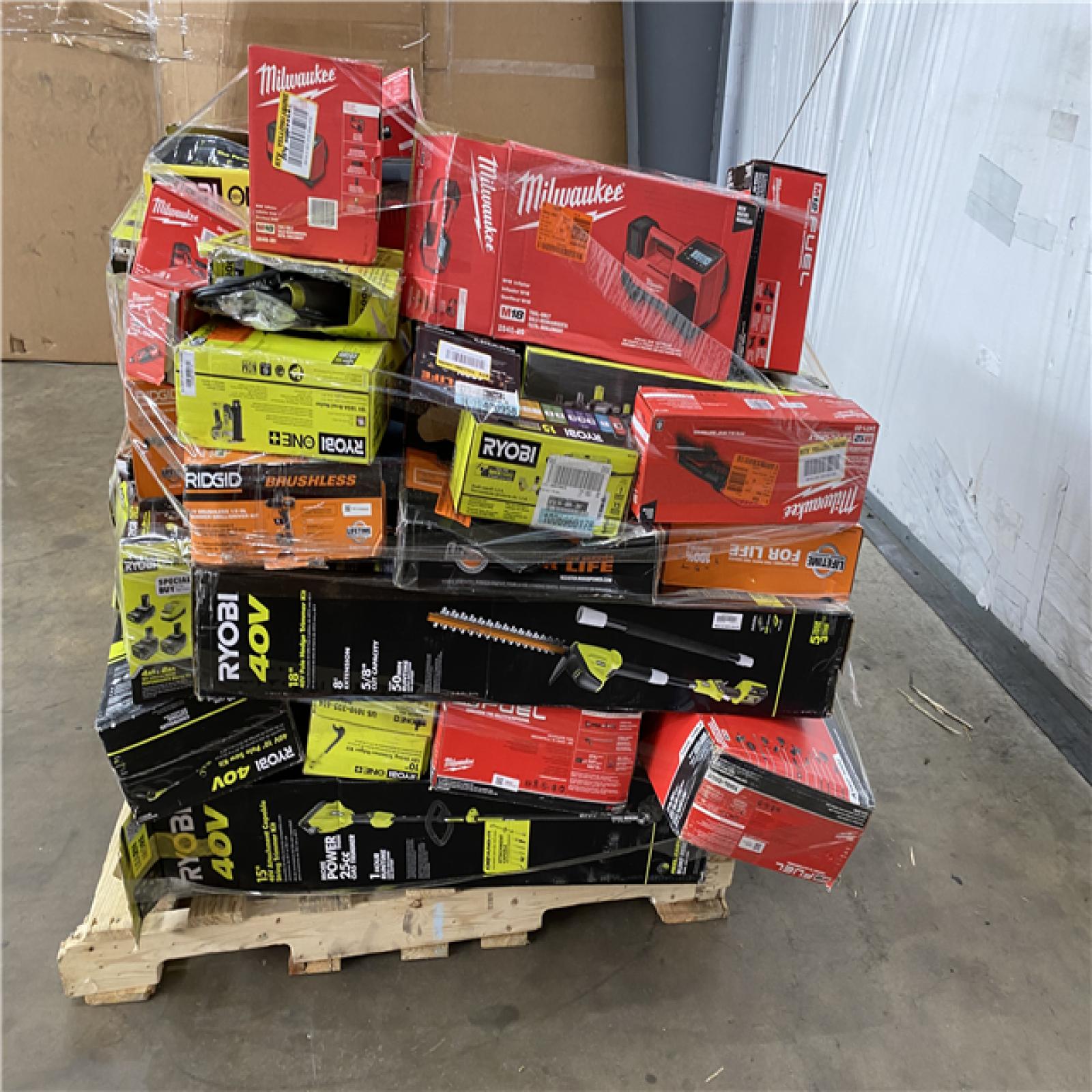 Houston Location AS IS - Tool Pallet