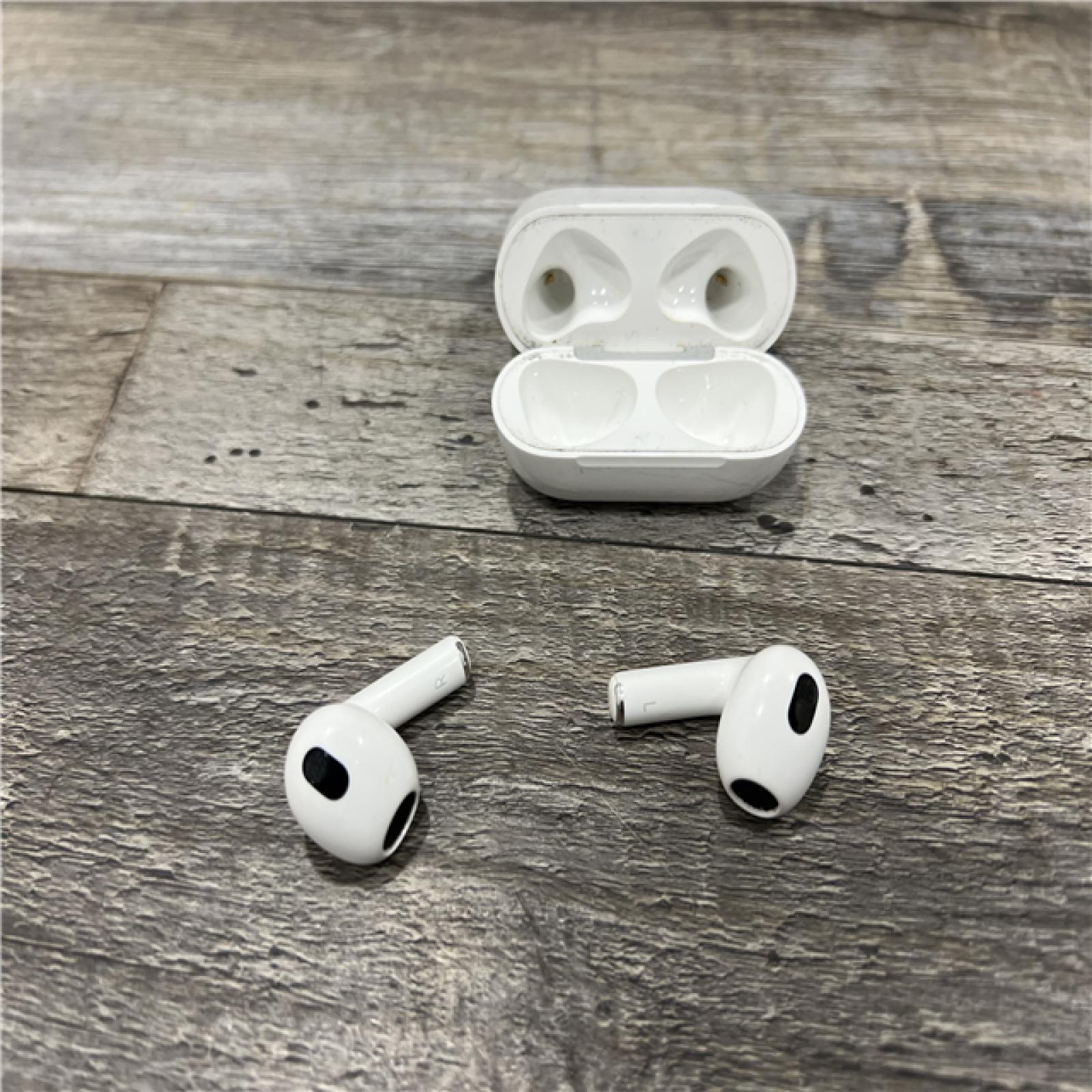 AS-IS AirPods (3rd Generation) with Lightning Charging Case