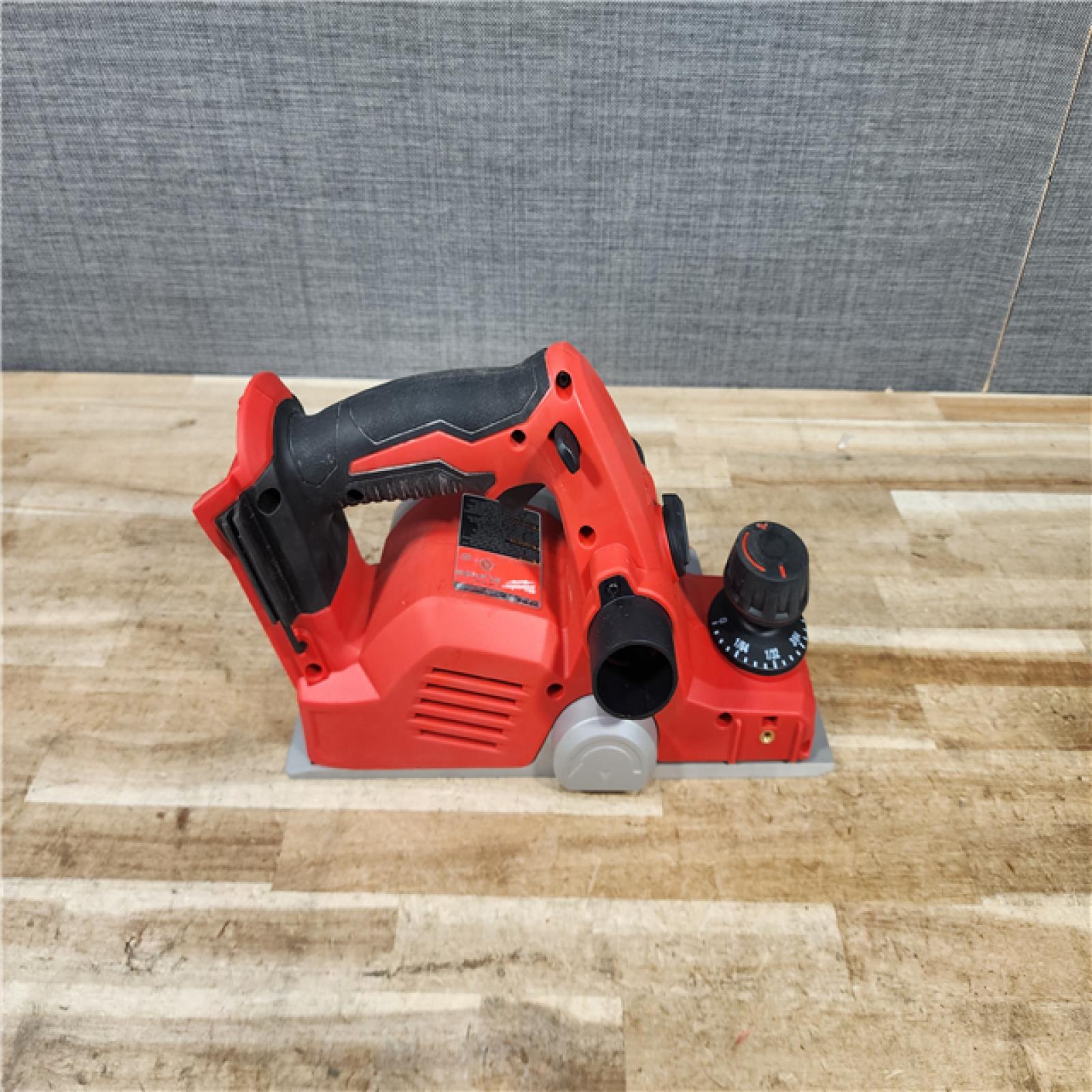HOUSTON LOCATION - AS - IS Milwaukee 18V Lithium-Ion Cordless 3-1/4 in. Planer (Tool-Only)