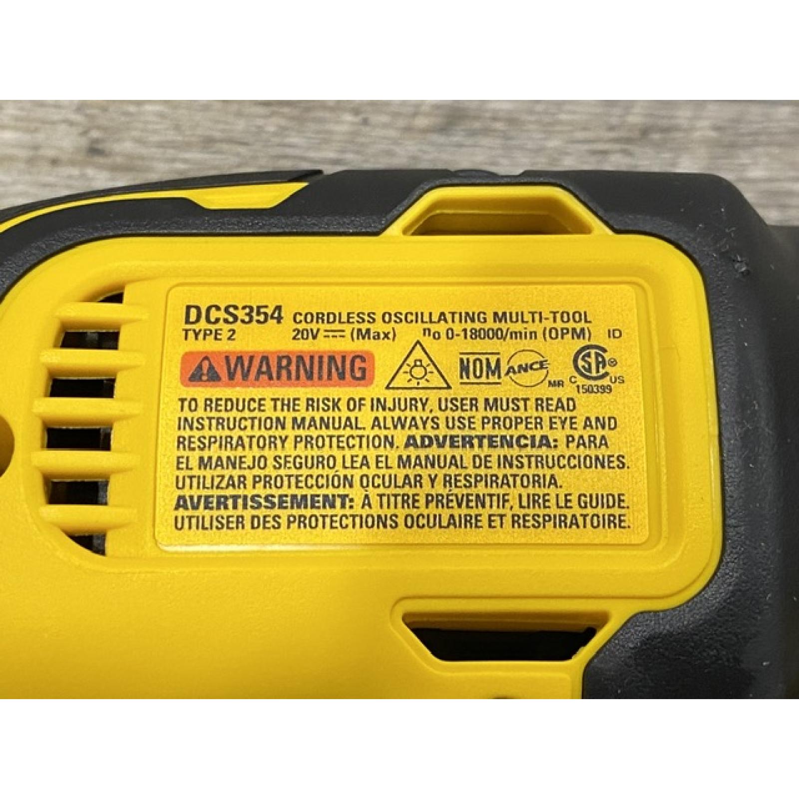AS-IS DEWALT ATOMIC 20V MAX Cordless Brushless Oscillating Multi Tool Kit