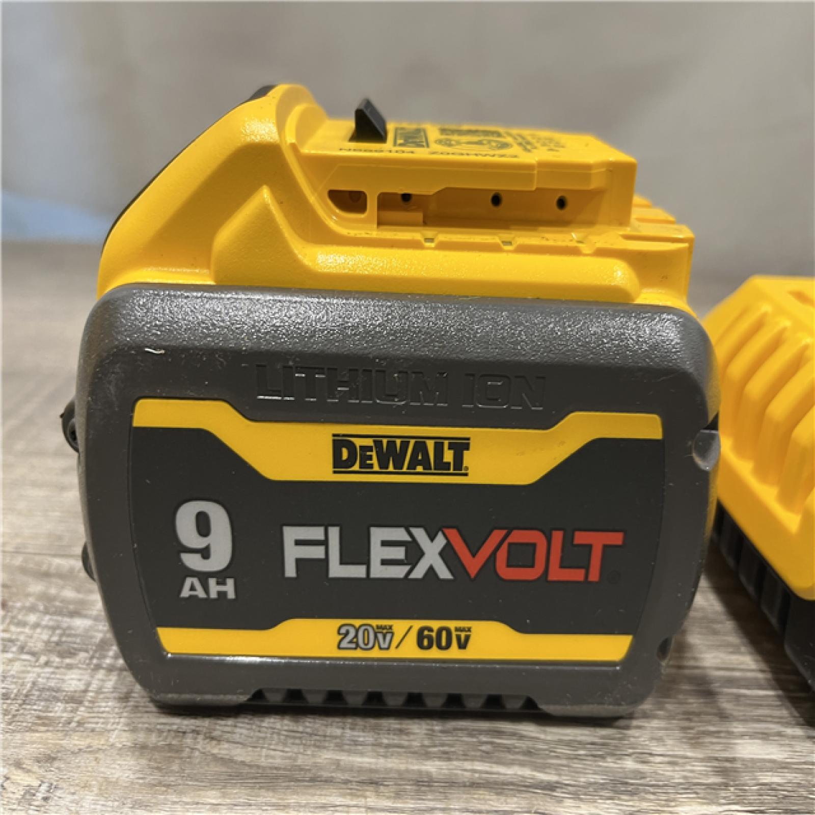AS-IS DEWALT 20V/60V MAX FLEXVOLT Lithium-Ion 9.0Ah Battery and Charger Starter Kit