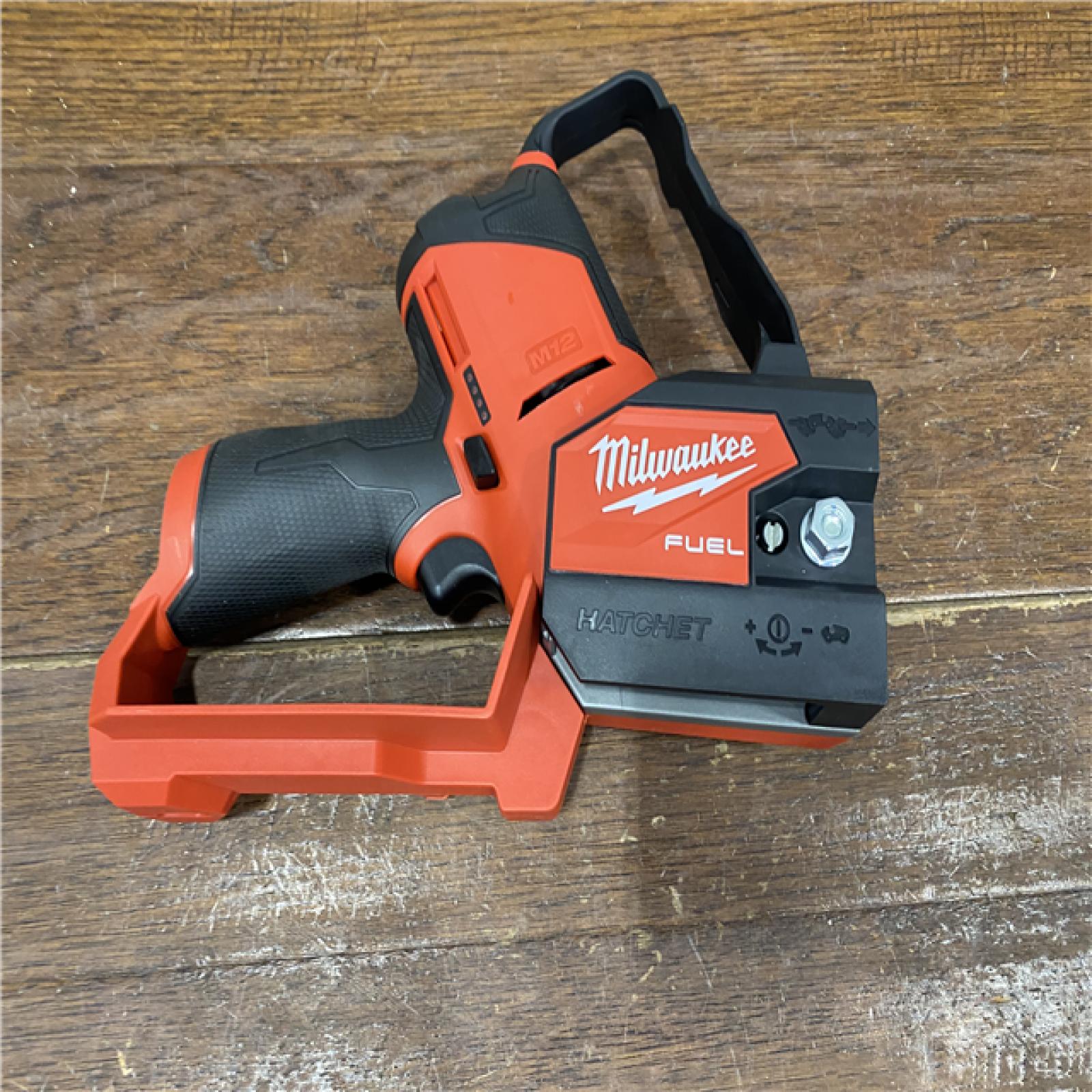 AS-IS Milwaukee M12 FUEL 6 in. 12V Lithium-Ion Brushless Electric Cordless Battery Pruning Saw HATCHET (Tool-Only)