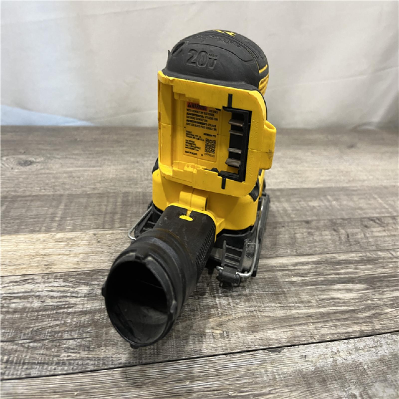 AS-IS DEWALT 20V MAX XR Brushless Cordless 1/4 Sheet Variable Speed Sander (Tool Only)