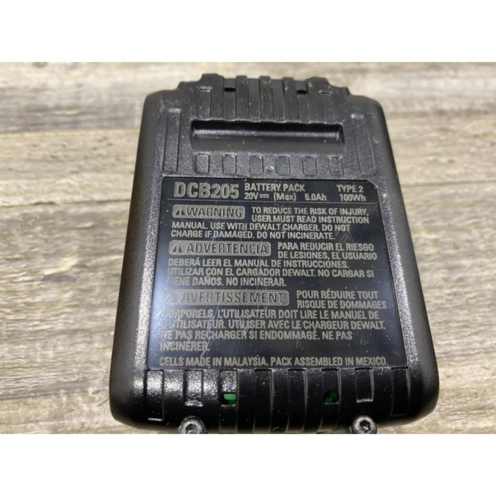 AS-IS DEWALT 20-Volt Maximum XR 5.0 Ah Battery Pack and Charger Kit