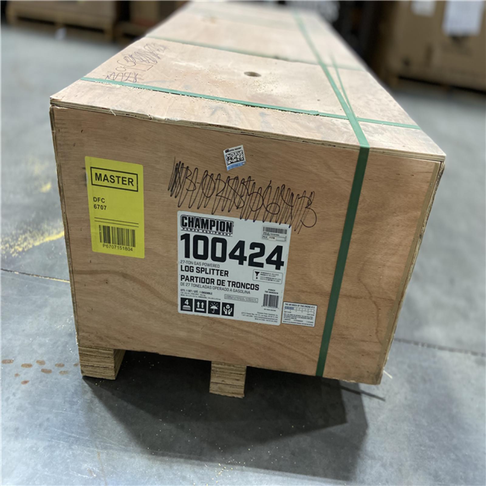 DALLAS LOCATION - Champion Power Equipment 27 Ton 224 cc Gas Powered Hydraulic Wood Log Splitter w/Vertical/Horizontal Operation and Auto Return-with Hydraulic Oil