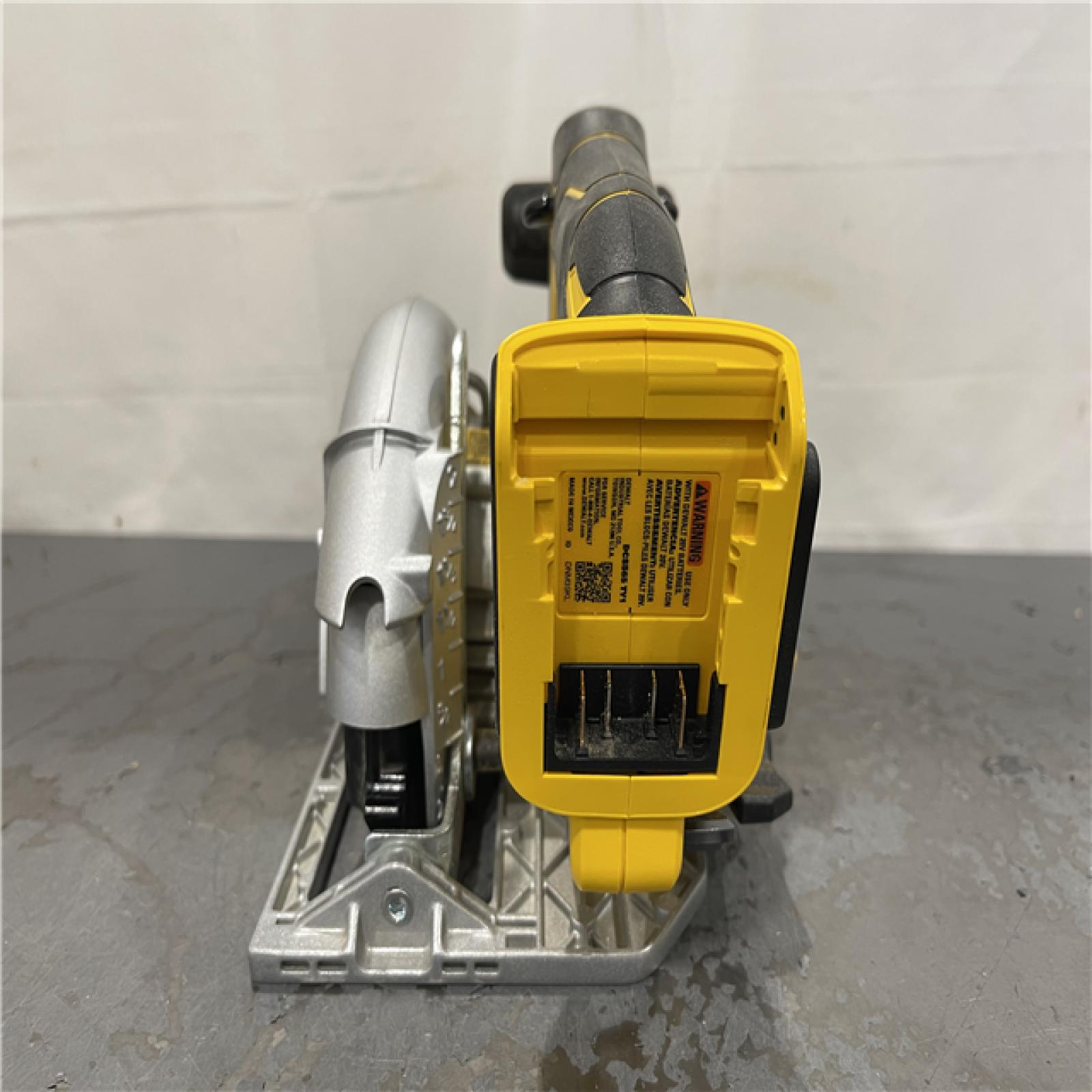 AS-IS- DeWALT DCS565B 20V Max Brushless 6.5 Cordless Circular Saw (TOOL ONLY)