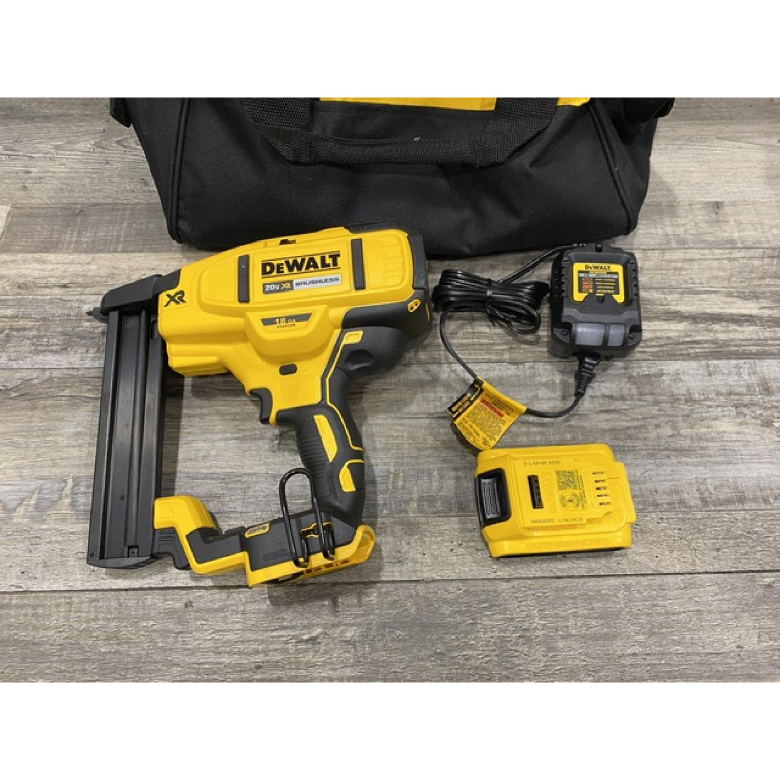 AS-IS DEWALT 20V MAX XR Lithium-Ion Cordless 18-Gauge Narrow Crown Stapler Kit