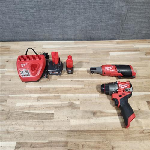HOUSTON LOCATION - AS-IS MILWAUKEE 2 TOOL COMBO KIT W/ (2) BATTERY & CHARGER