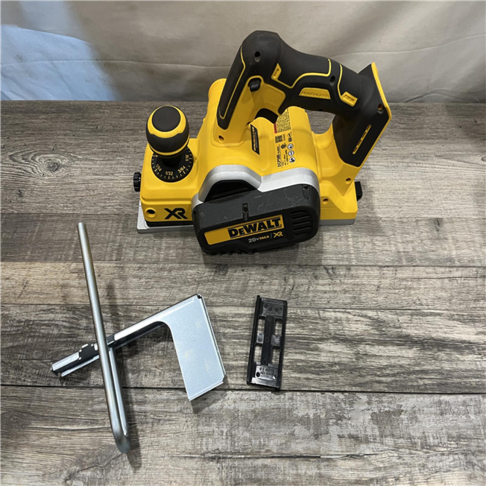 AS-IS DEWALT 20V MAX XR Cordless Brushless 3-1/4 in. Planer (Tool Only)