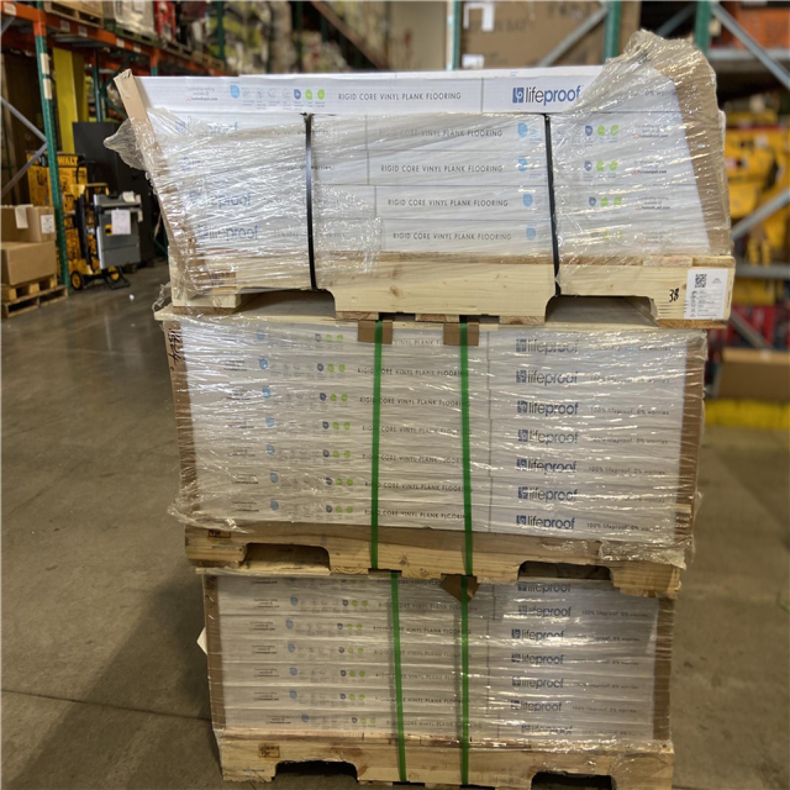 DALLAS LOCATION - Lifeproof Sterling Oak 6 MIL x 8.7 in. W x 48 in. L Click Lock Waterproof Luxury Vinyl Plank Flooring (20.1 sqft/case) 76 (CASES)